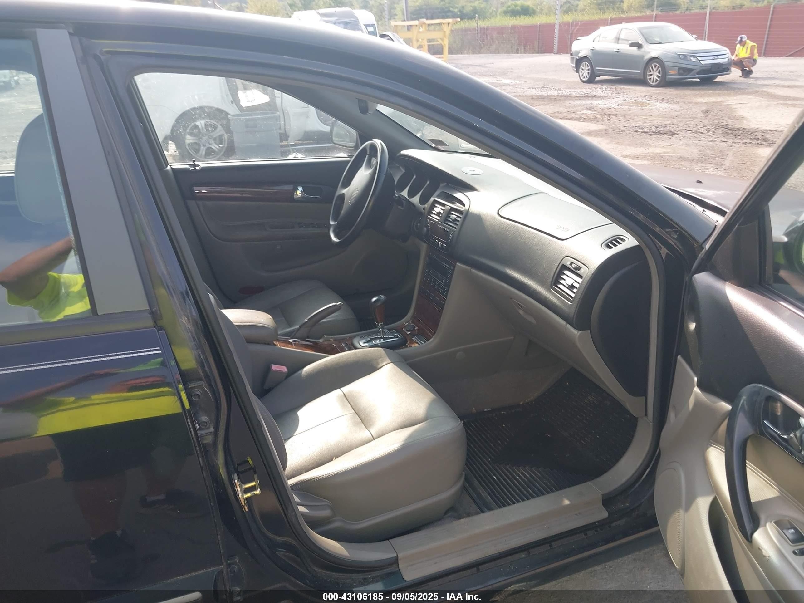 2004 Suzuki Verona Ex Black vin: KL5VM52L94B102332