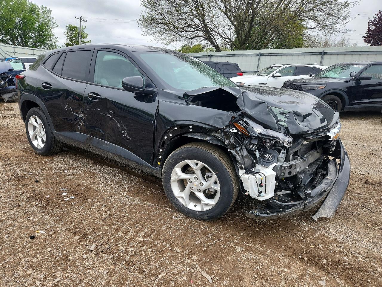 2024 Chevrolet Trax Ls Black vin: KL77LFE25RC091441