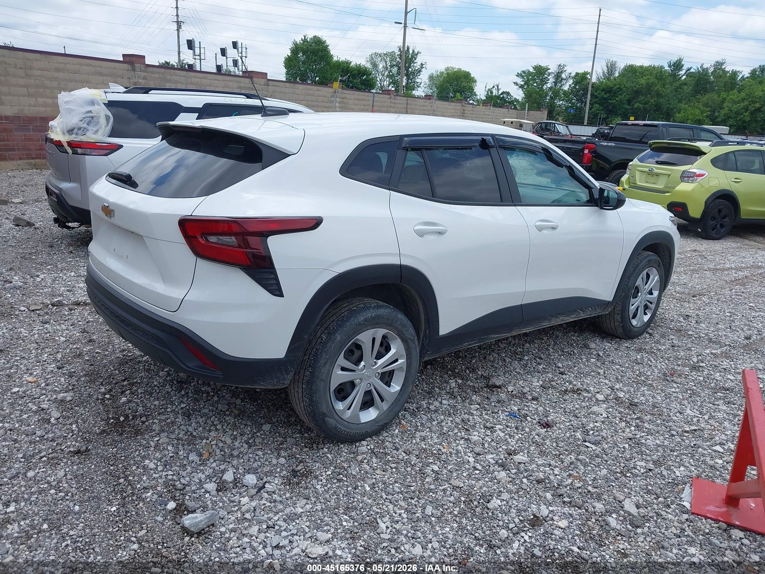 2024 Chevrolet Trax Fwd Sp Белый vin: KL77LFE27RC083678