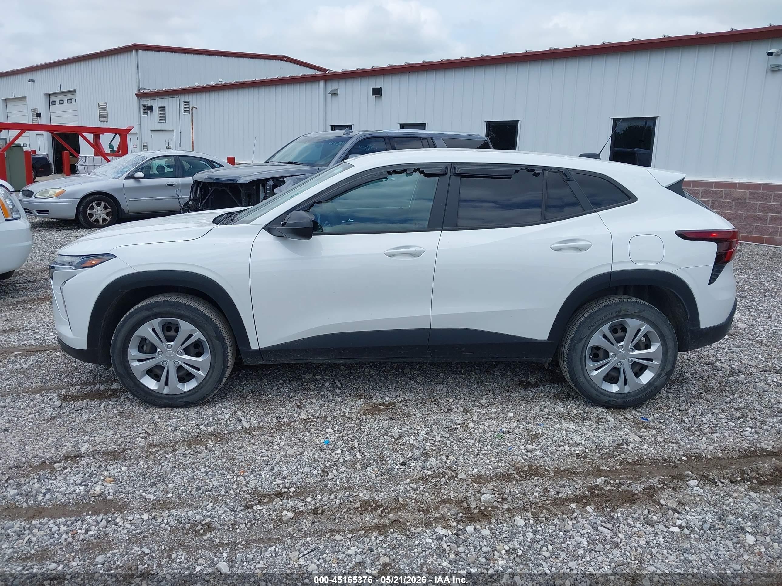 2024 Chevrolet Trax Fwd Sp Белый vin: KL77LFE27RC083678