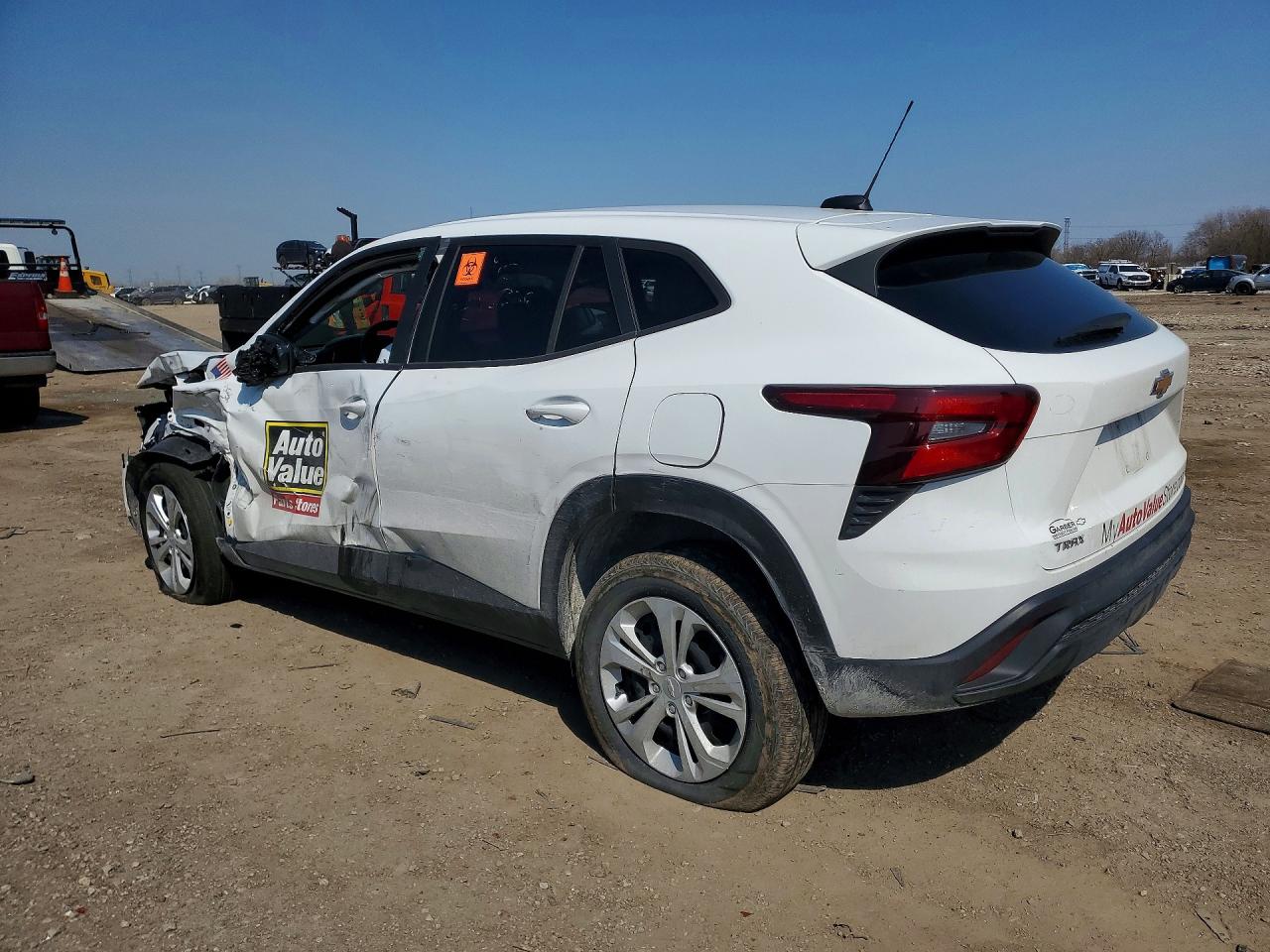 2025 Chevrolet Trax Ls Белый vin: KL77LFEP0SC117302