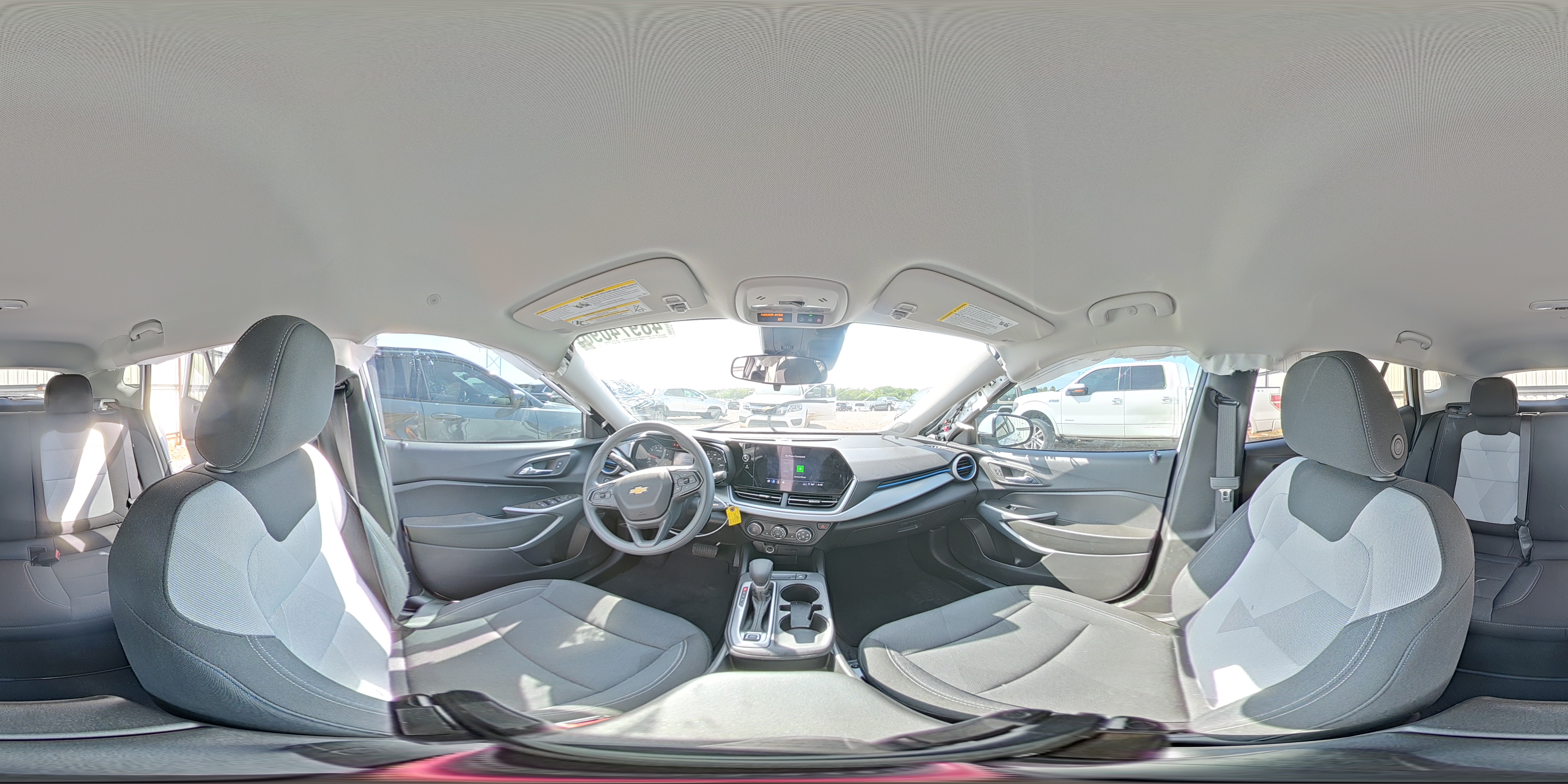 2025 Chevrolet Trax Ls White vin: KL77LFEP1SC344417