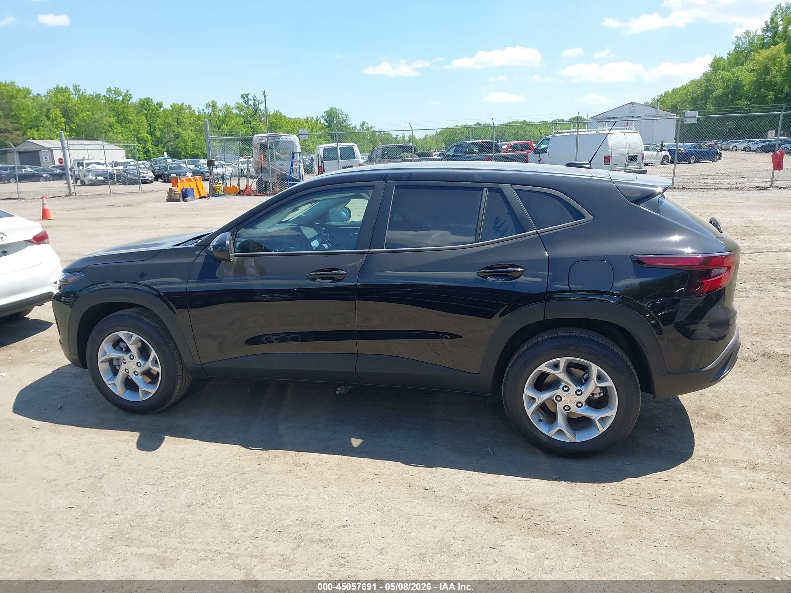 2026 Chevrolet Trax Fwd Ls Black vin: KL77LFEP6TC132775