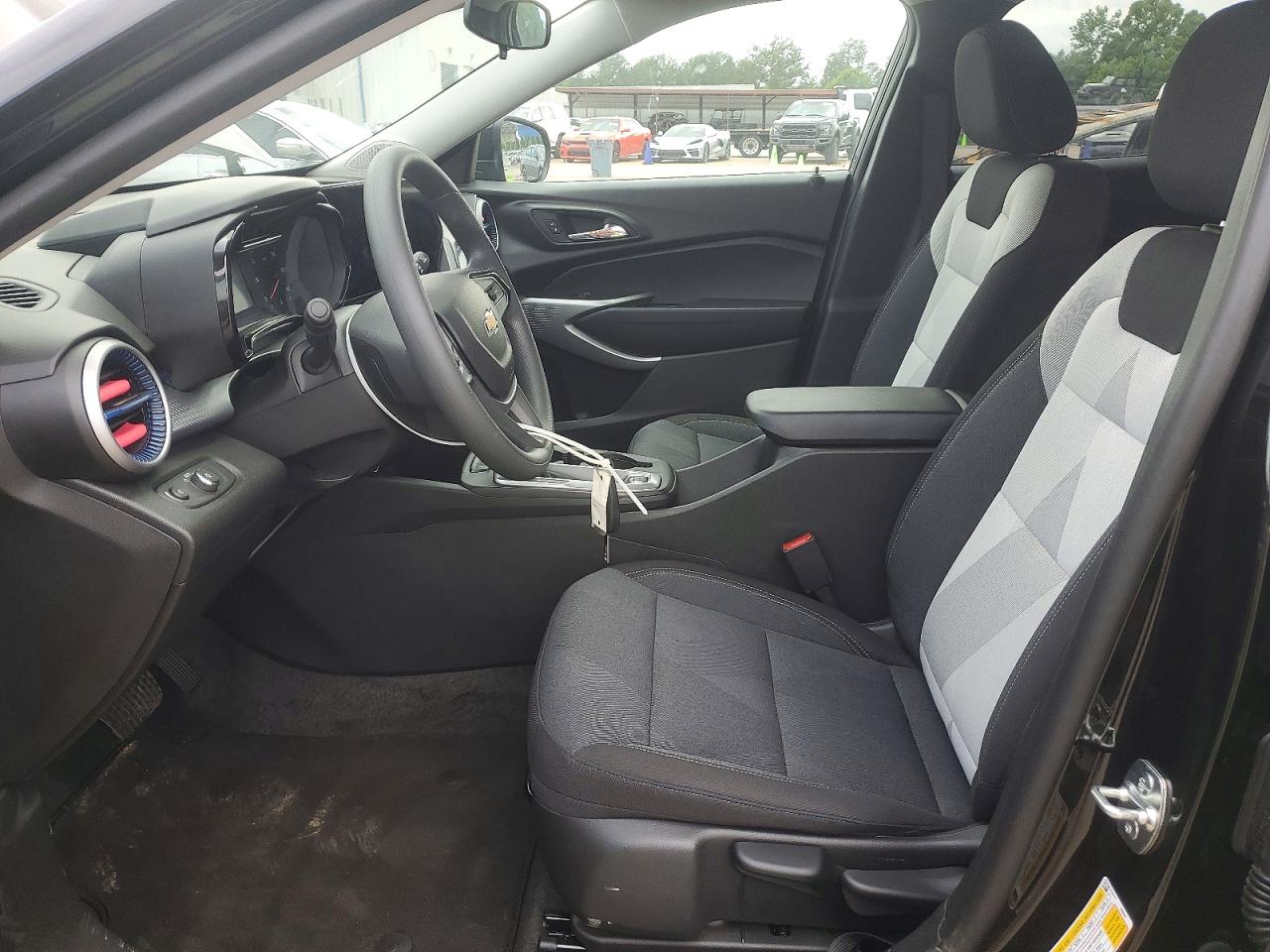 2026 Chevrolet Trax Ls Black vin: KL77LFEP9TC086598