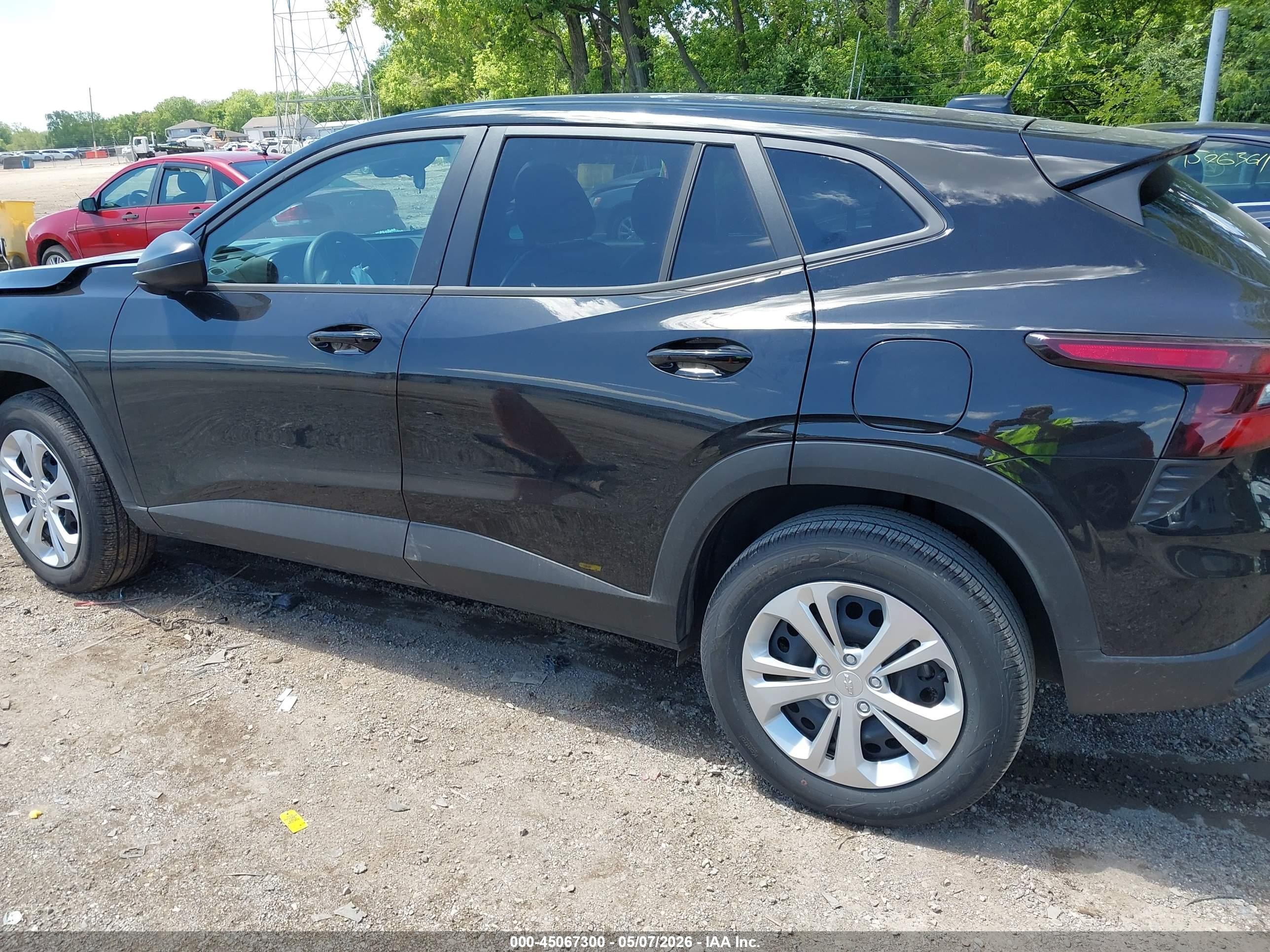 2026 Chevrolet Trax Fwd Ls Black vin: KL77LFEPXTC026393