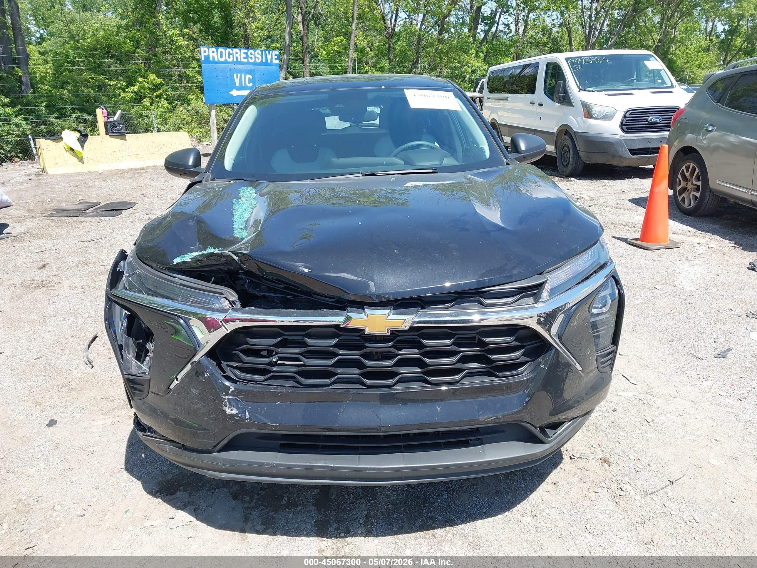 2026 Chevrolet Trax Fwd Ls Black vin: KL77LFEPXTC026393