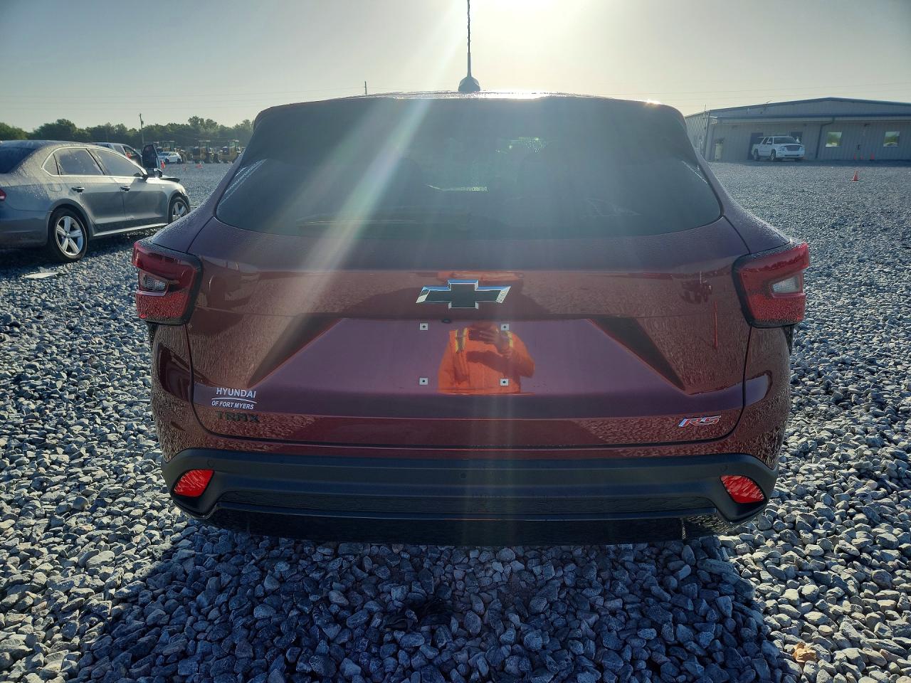 2024 Chevrolet Trax 1rs Red vin: KL77LGE26RC192722