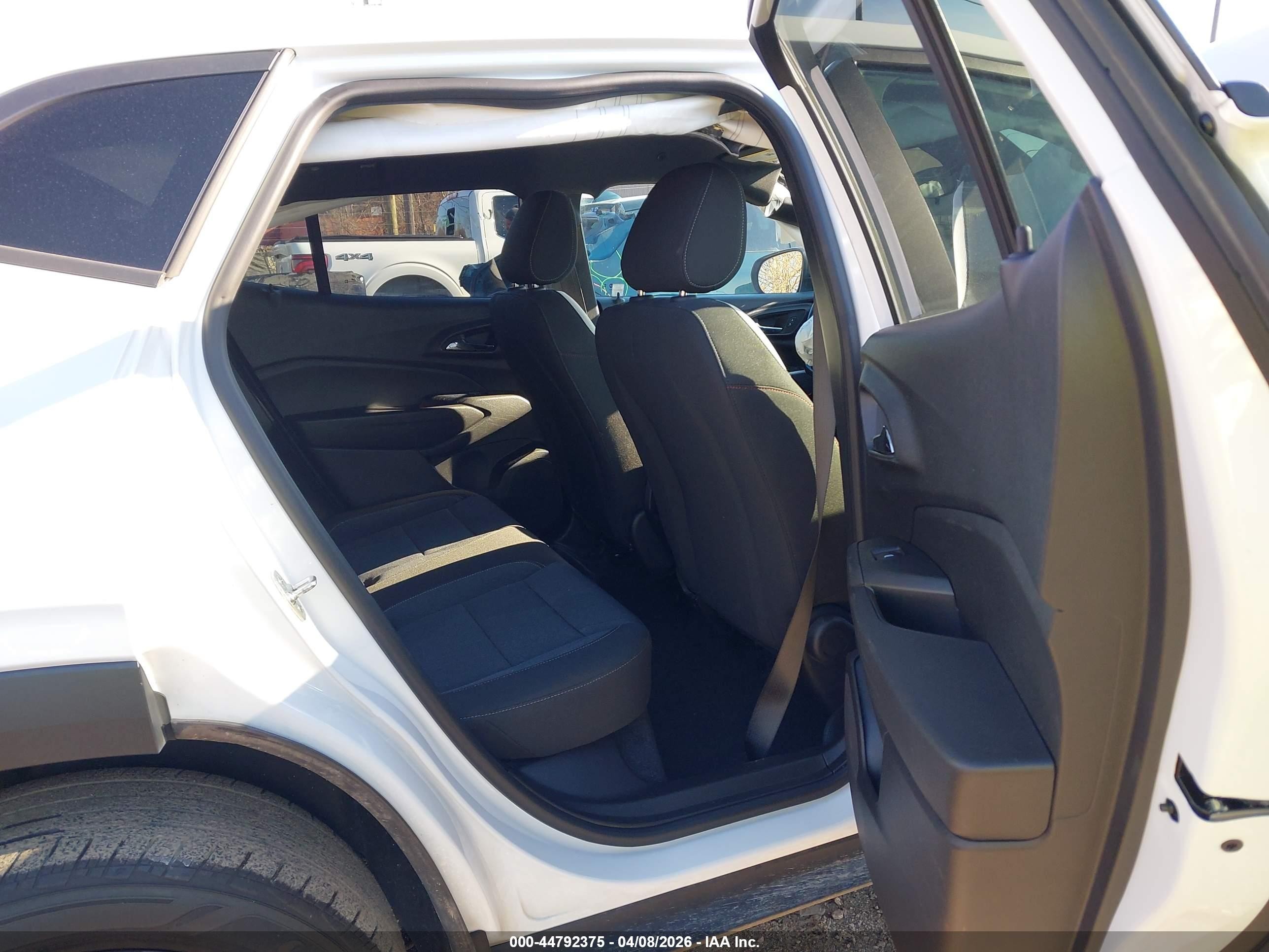 2024 Chevrolet Trax Fwd 1rs White vin: KL77LGE27RC130102