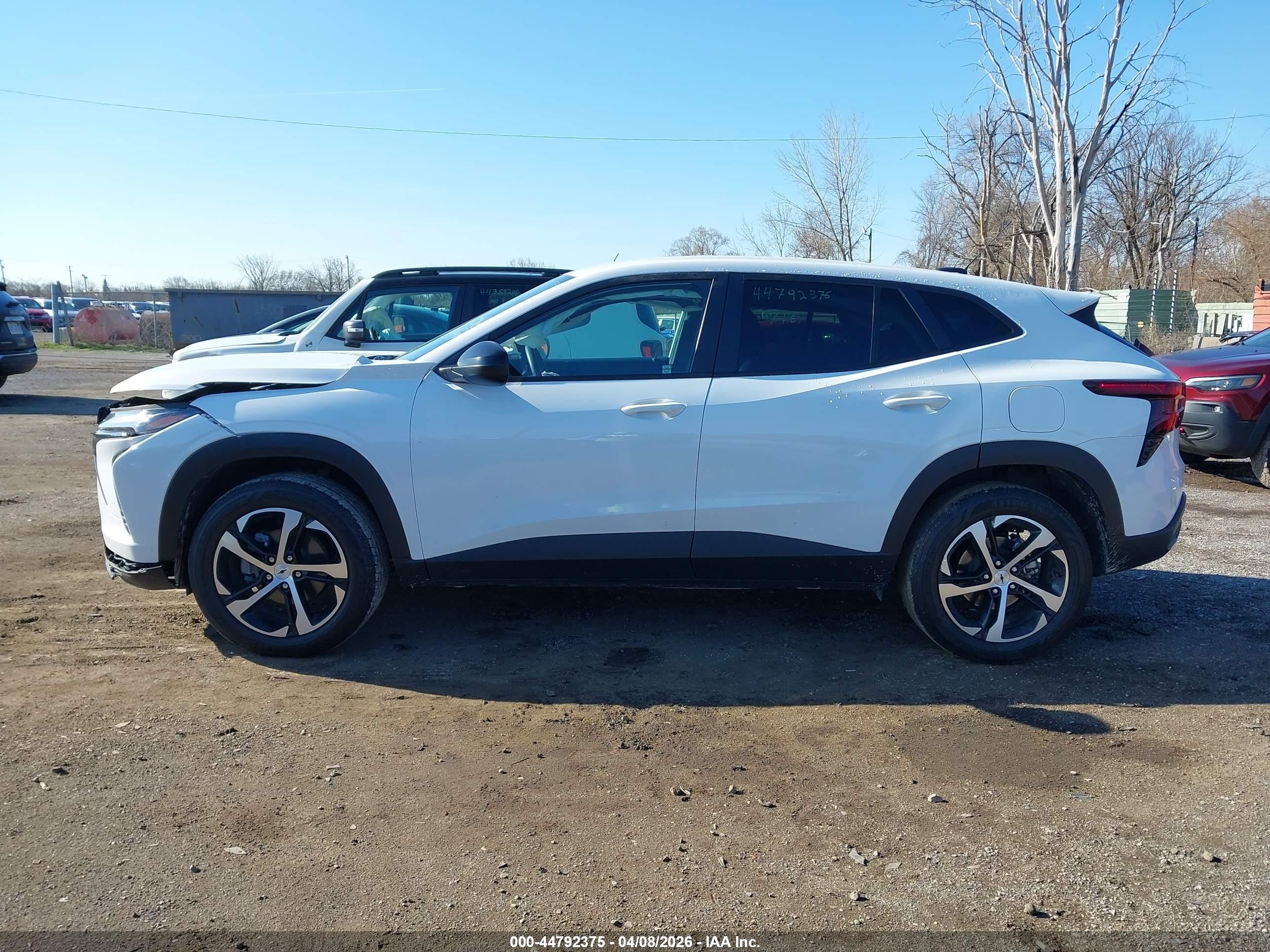 2024 Chevrolet Trax Fwd 1rs White vin: KL77LGE27RC130102