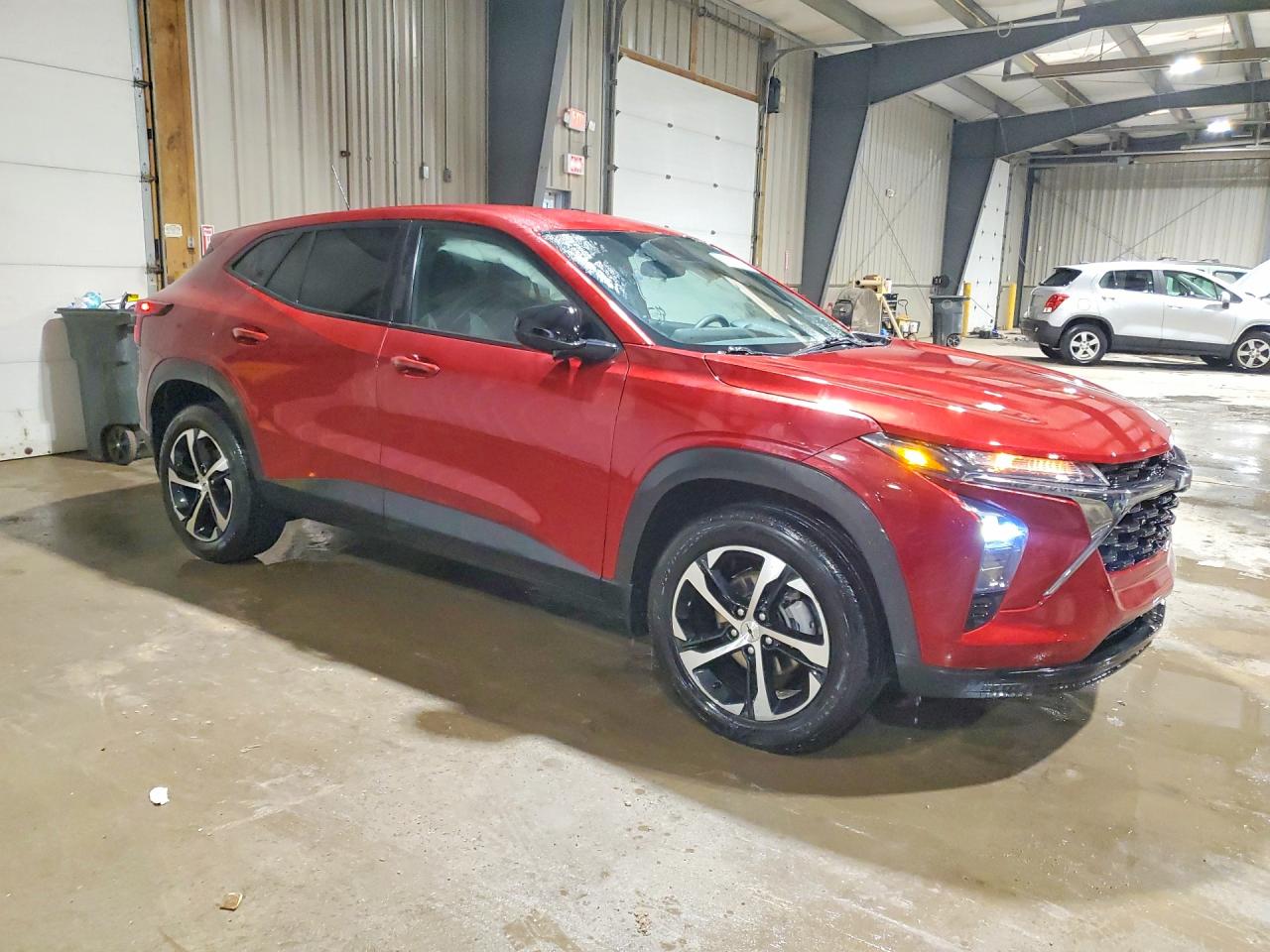 2025 Chevrolet Trax 1rs Burgundy vin: KL77LGEP4SC073052