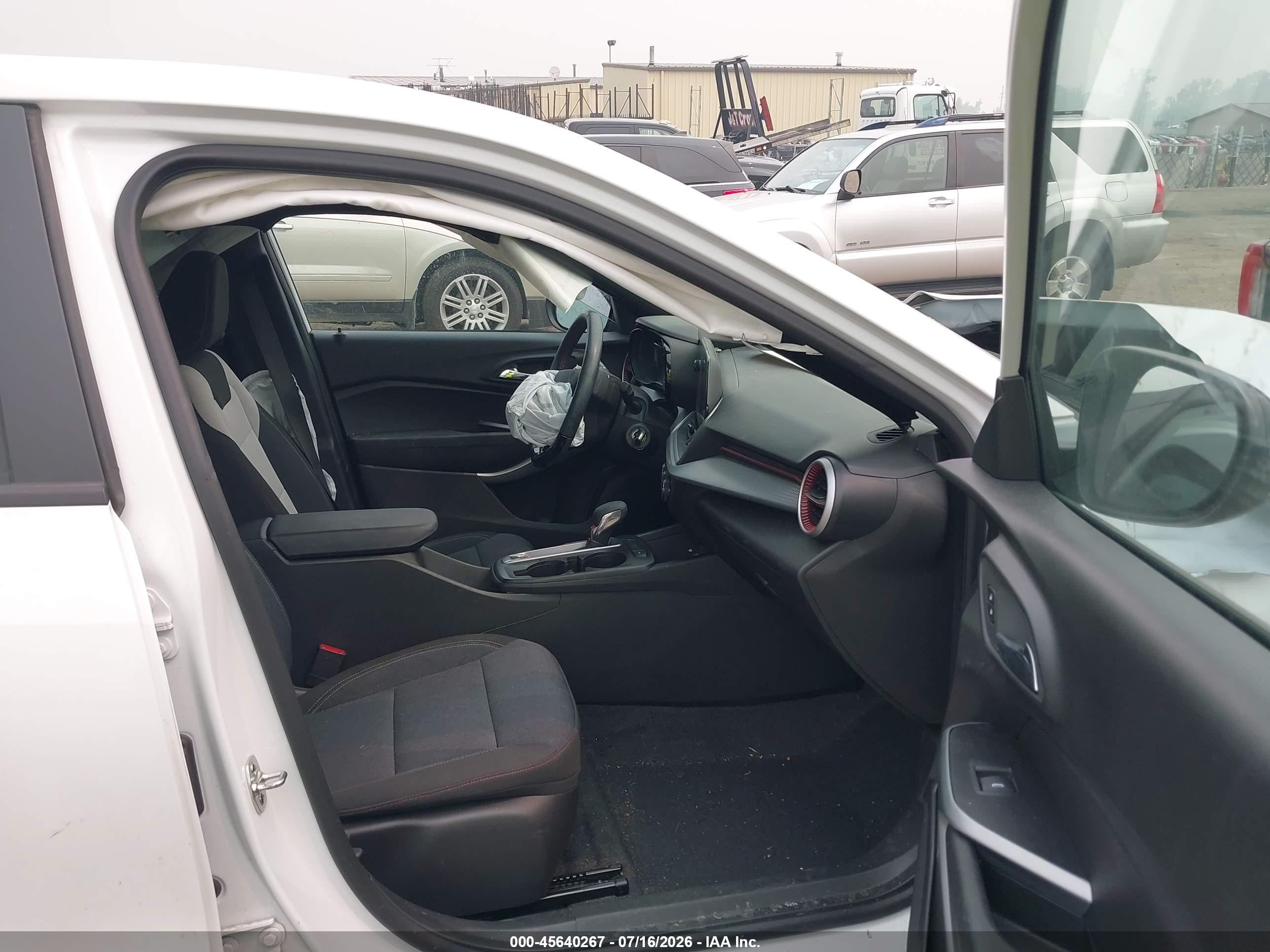2025 Chevrolet Trax Fwd 1rs White vin: KL77LGEP4SC271582