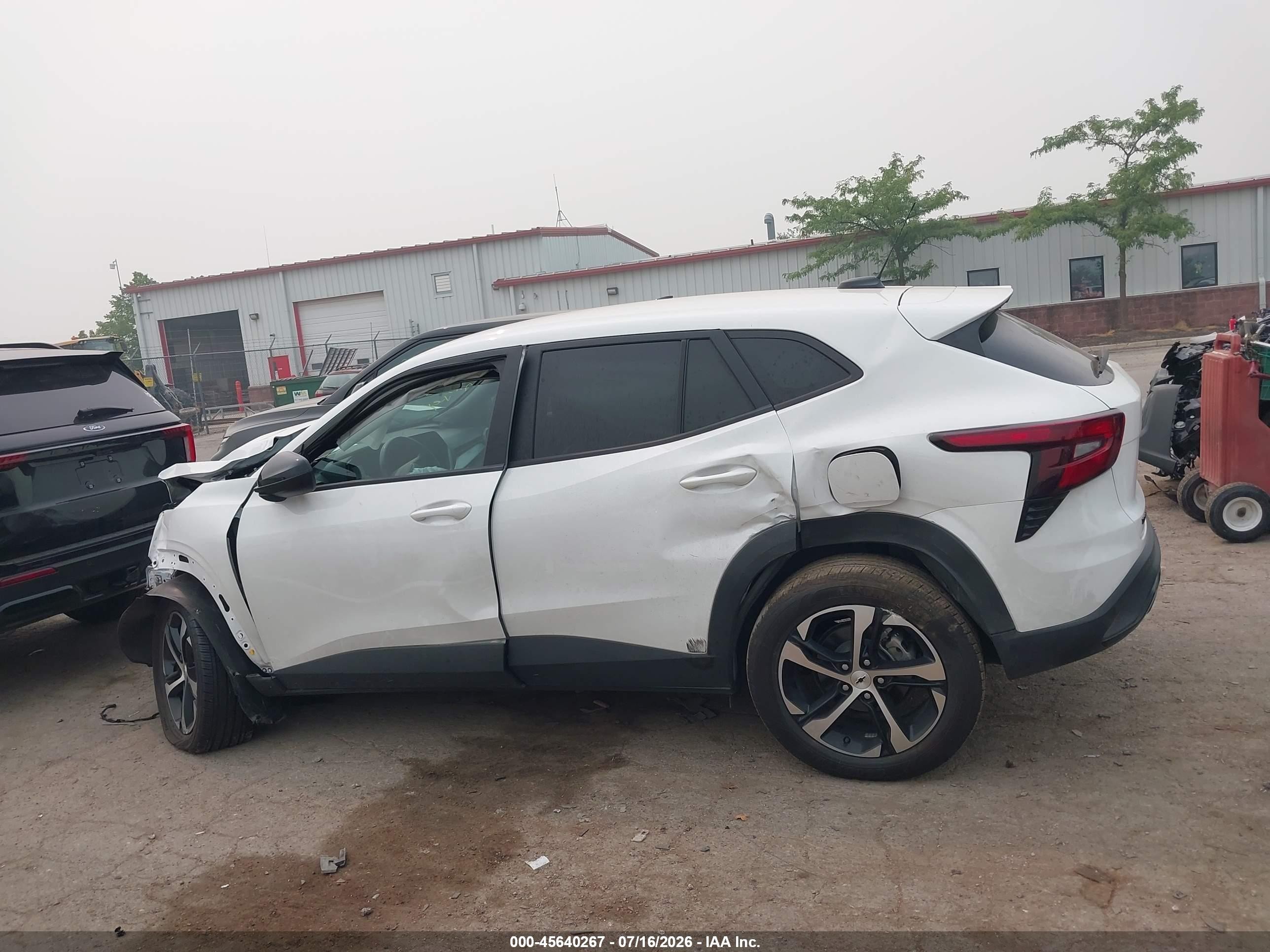 2025 Chevrolet Trax Fwd 1rs White vin: KL77LGEP4SC271582