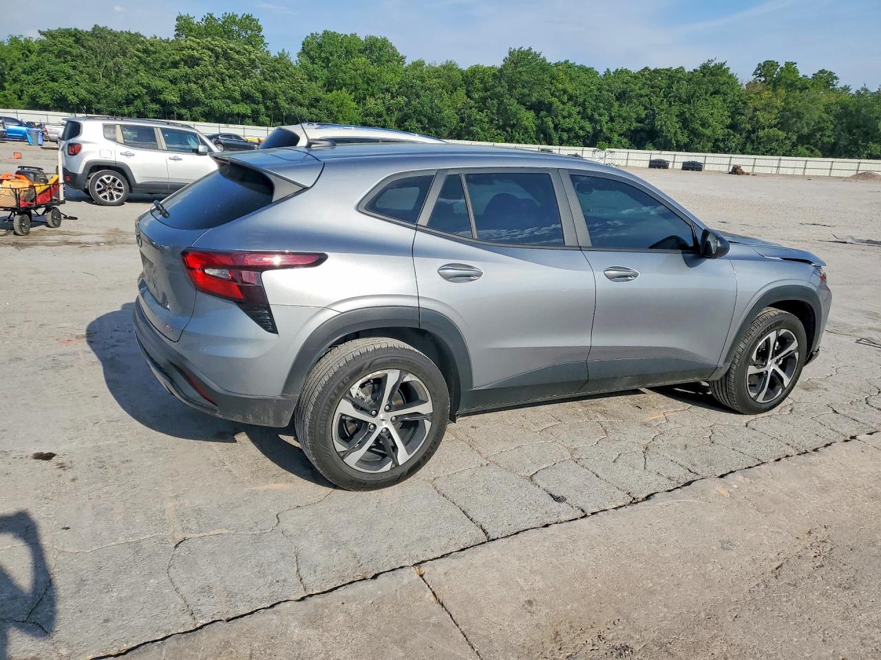 2025 Chevrolet Trax 1rs Gray vin: KL77LGEP6SC006890