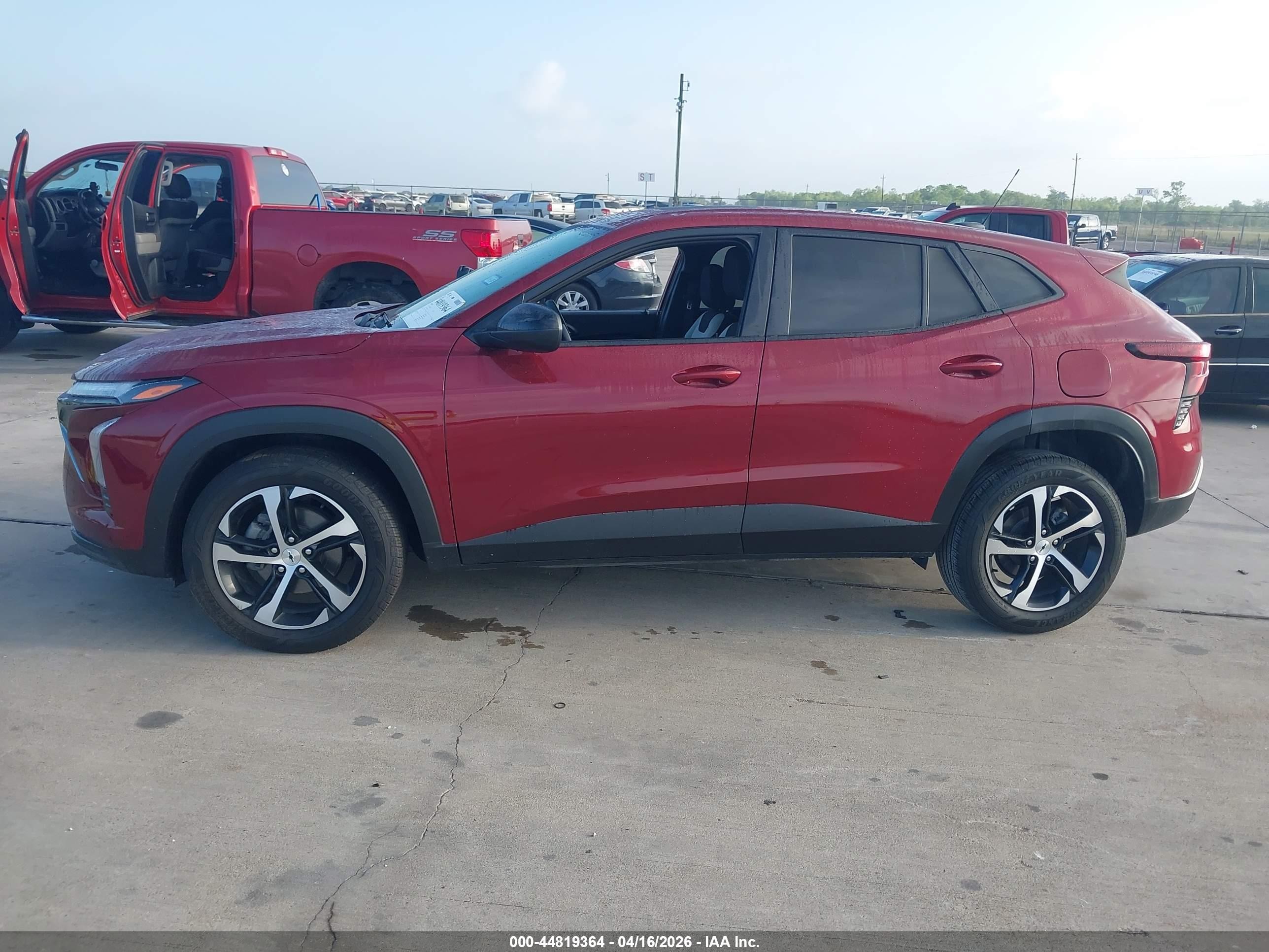 2025 Chevrolet Trax Fwd 1rs Red vin: KL77LGEP9SC014241