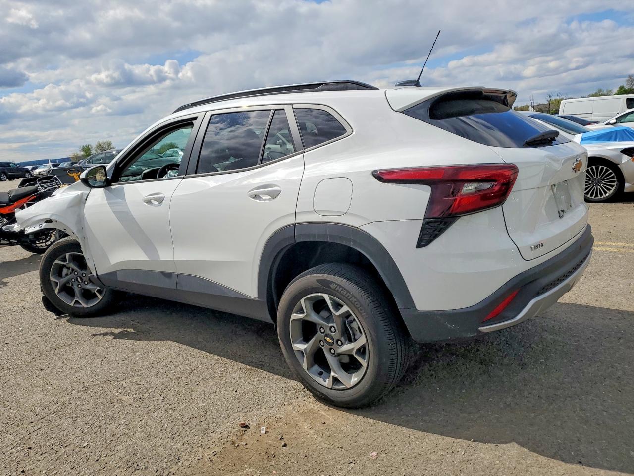 2024 Chevrolet Trax 1lt White vin: KL77LHE26RC131506