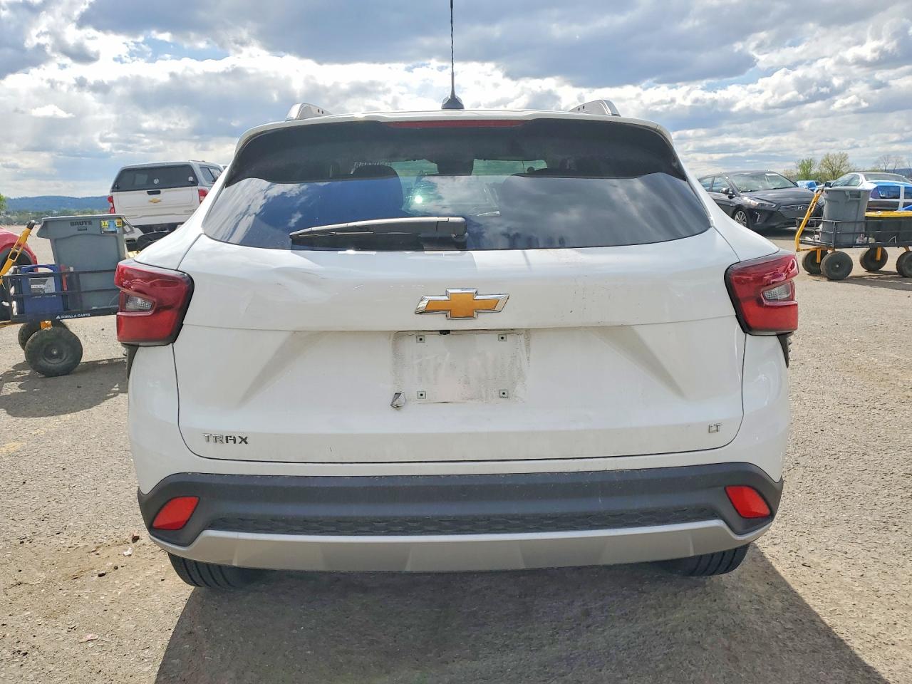 2024 Chevrolet Trax 1lt White vin: KL77LHE26RC131506