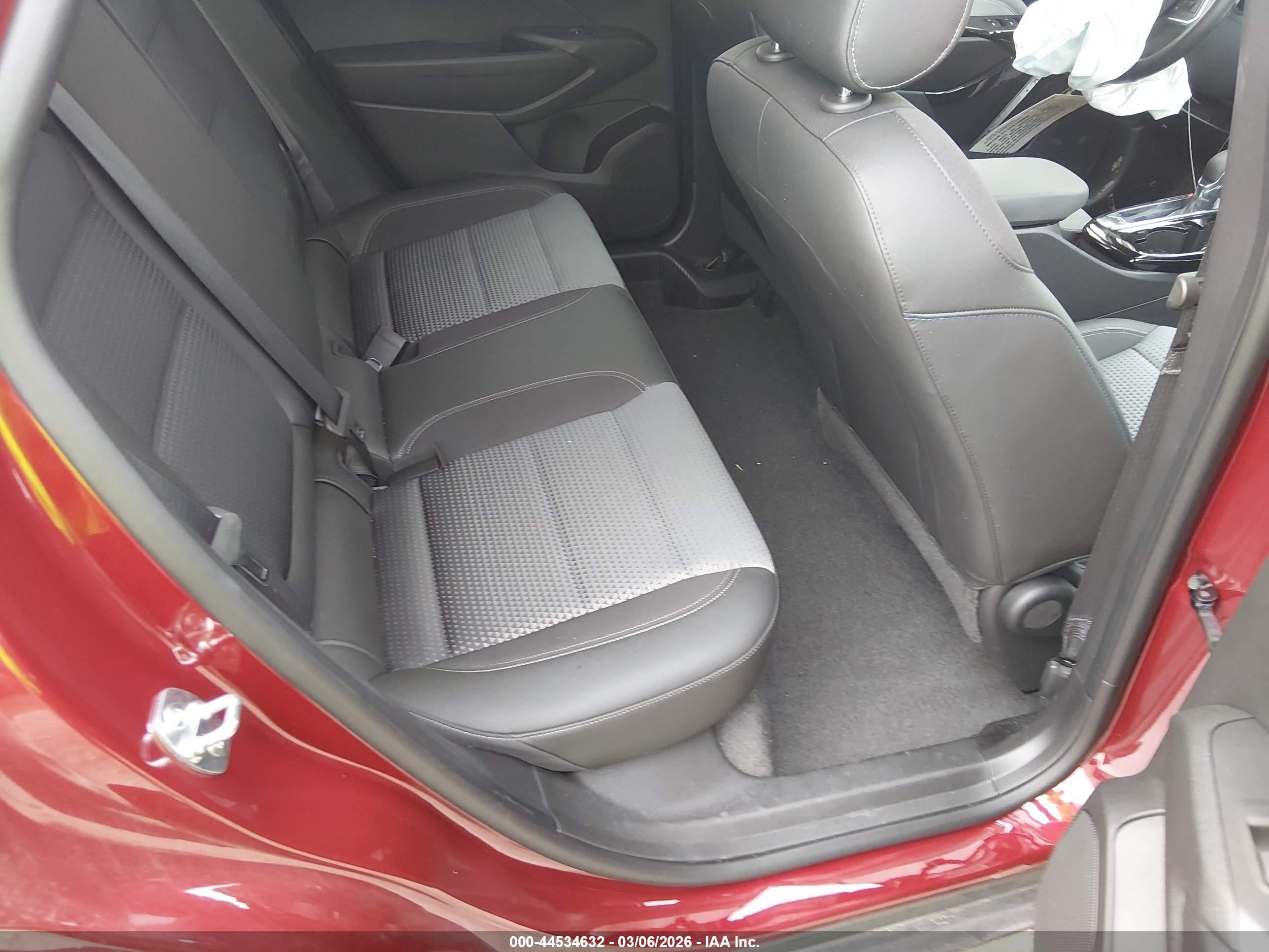 2025 Chevrolet Trax Fwd Lt Red vin: KL77LHEP0SC234776
