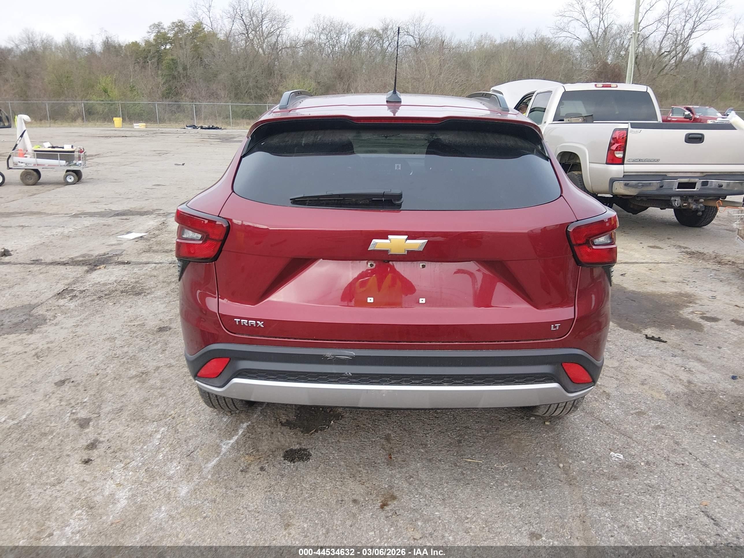 2025 Chevrolet Trax Fwd Lt Red vin: KL77LHEP0SC234776