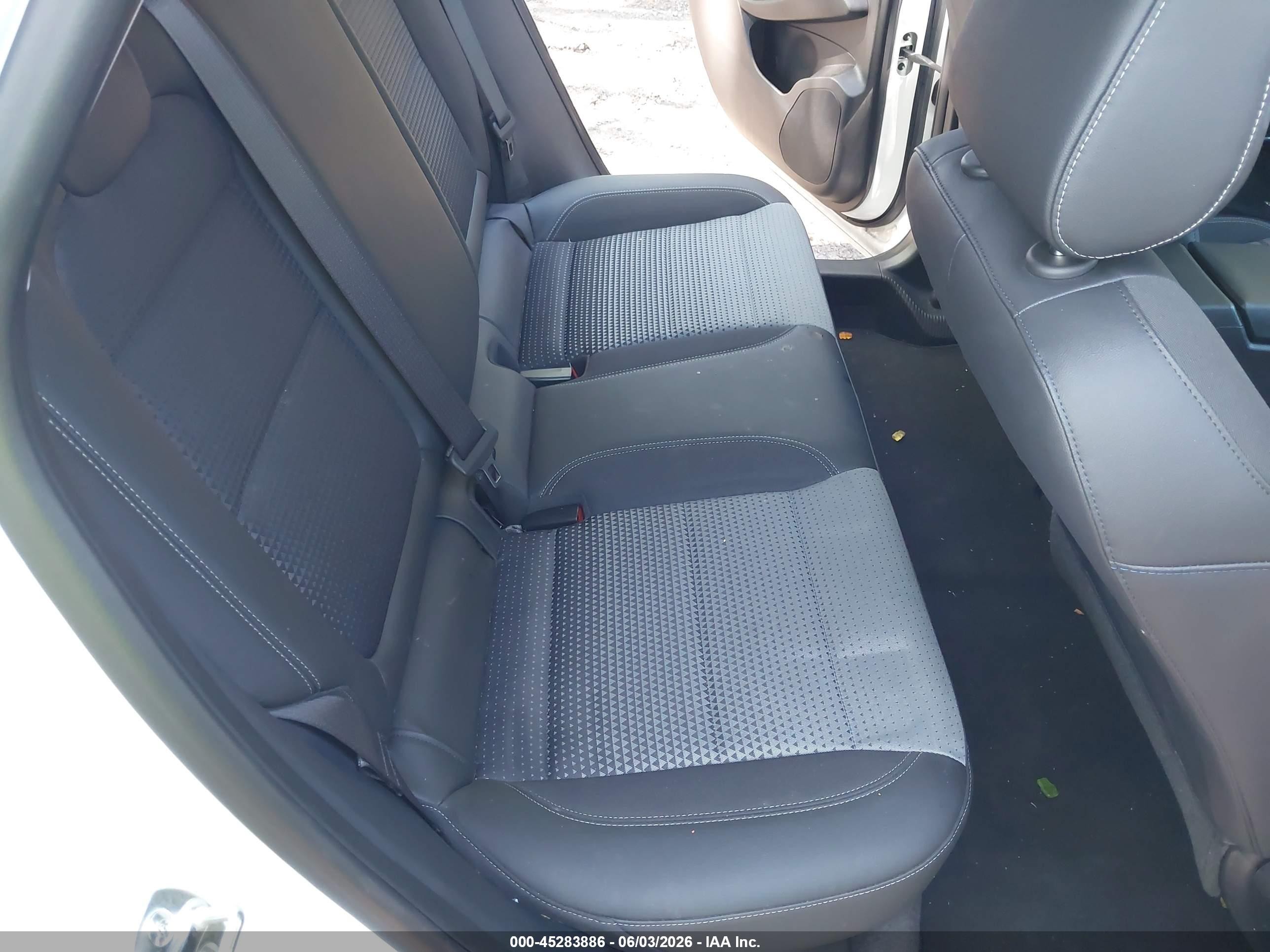 2025 Chevrolet Trax Fwd Lt White vin: KL77LHEP0SC257331