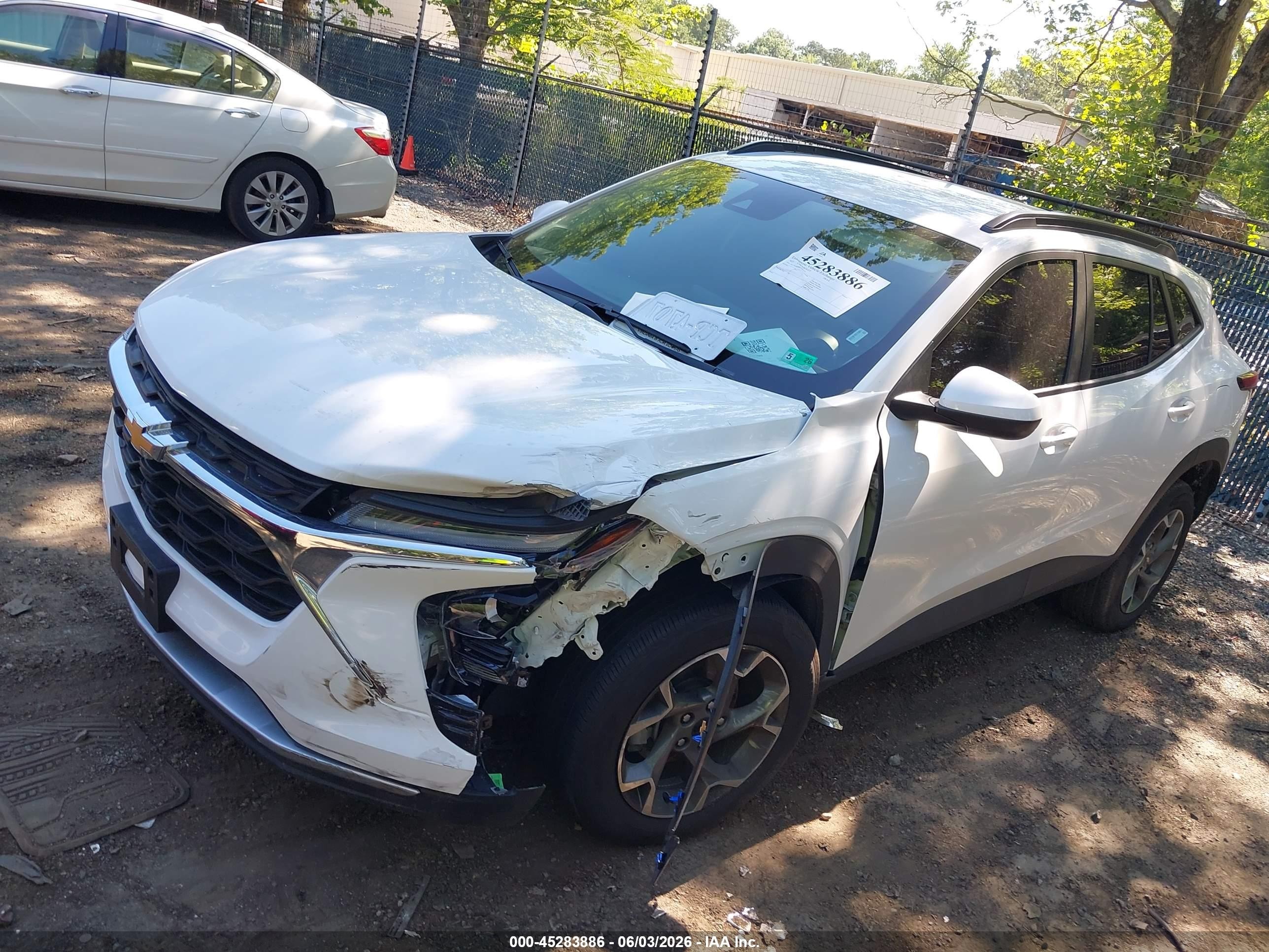 2025 Chevrolet Trax Fwd Lt White vin: KL77LHEP0SC257331
