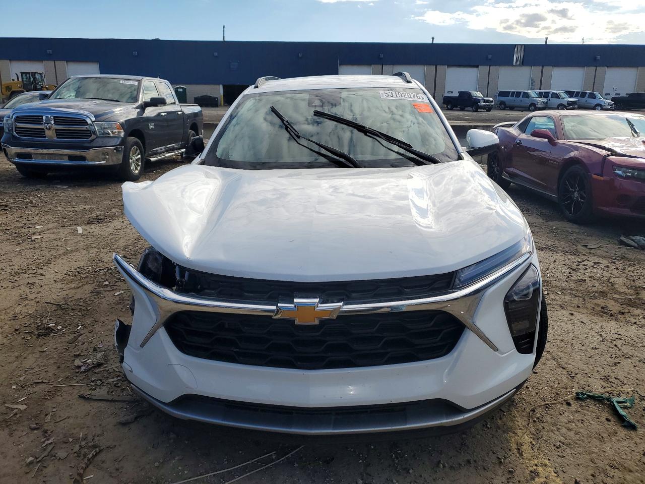 2025 Chevrolet Trax 1lt White vin: KL77LHEP0SC268376