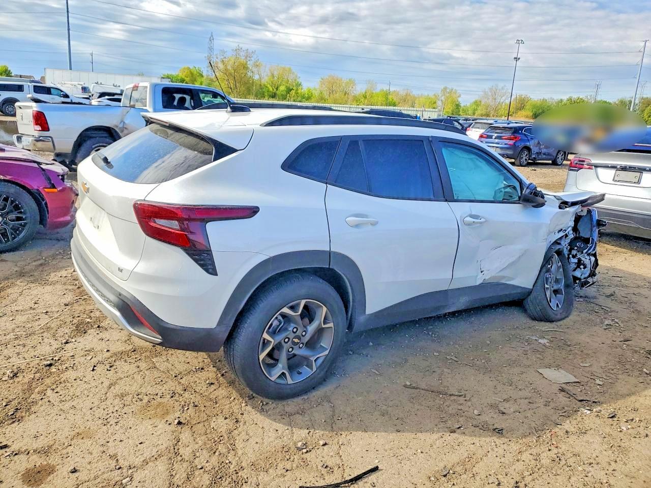 2025 Chevrolet Trax 1lt White vin: KL77LHEP0SC268376
