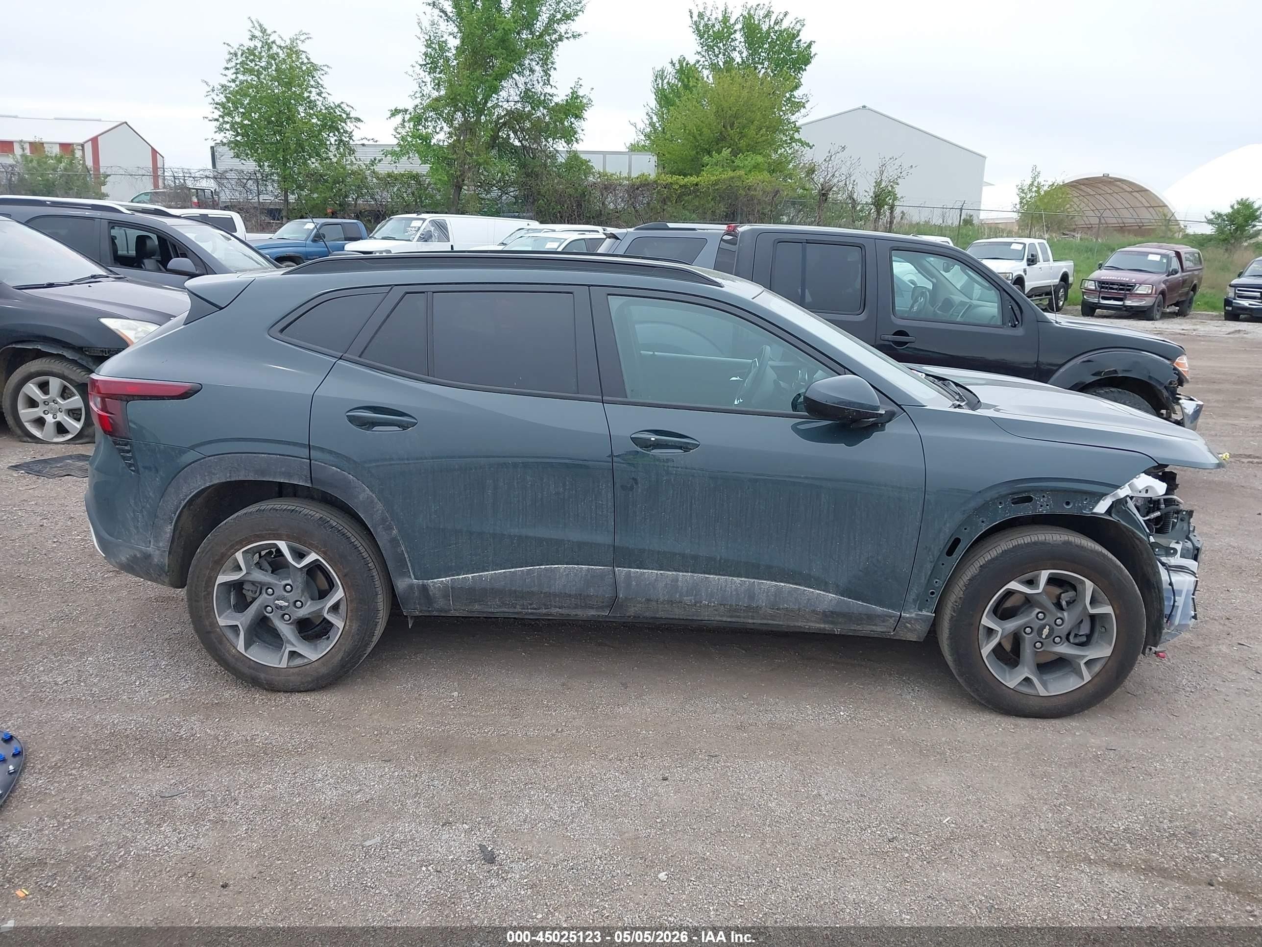 2025 Chevrolet Trax Fwd Lt Black vin: KL77LHEP0SC293228