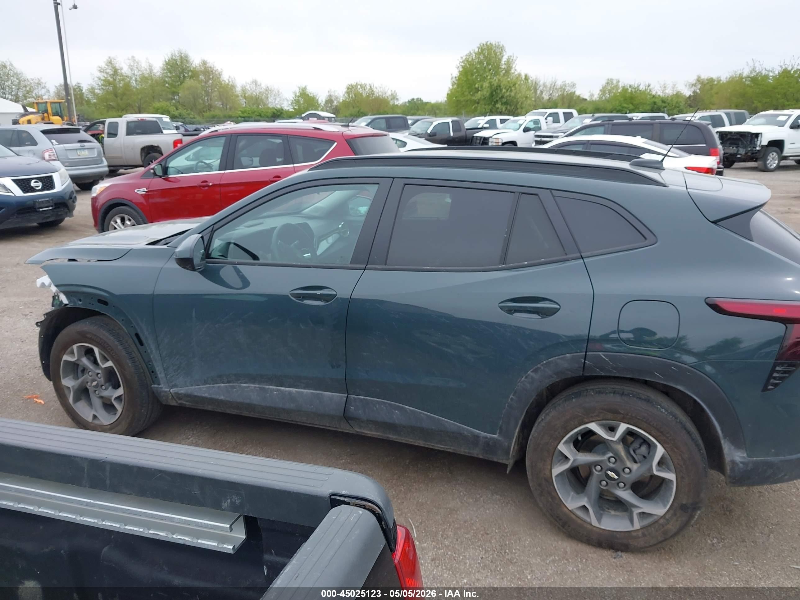2025 Chevrolet Trax Fwd Lt Black vin: KL77LHEP0SC293228