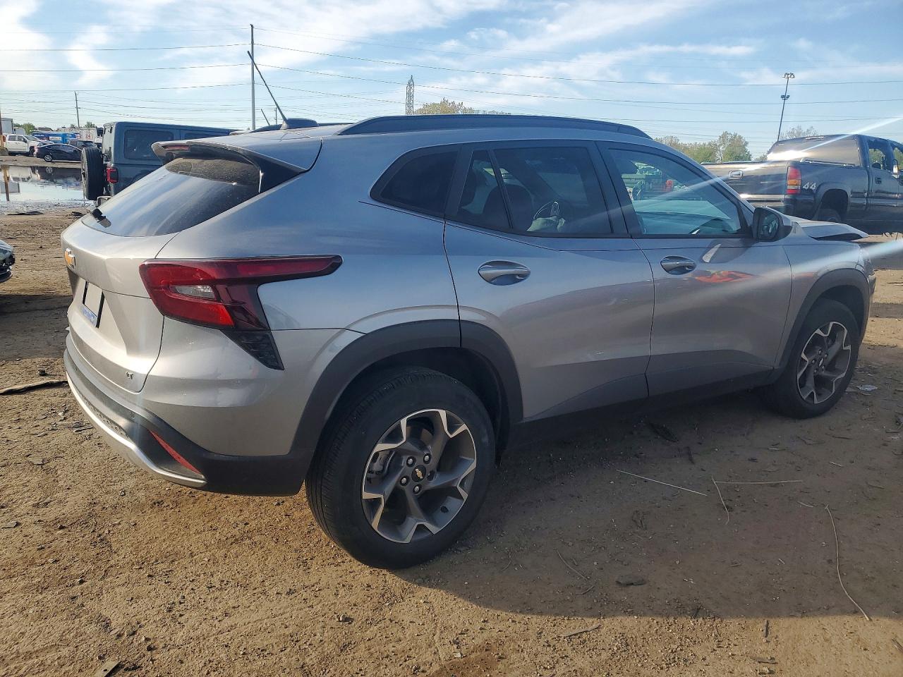 2025 Chevrolet Trax 1lt Gray vin: KL77LHEP1SC039592
