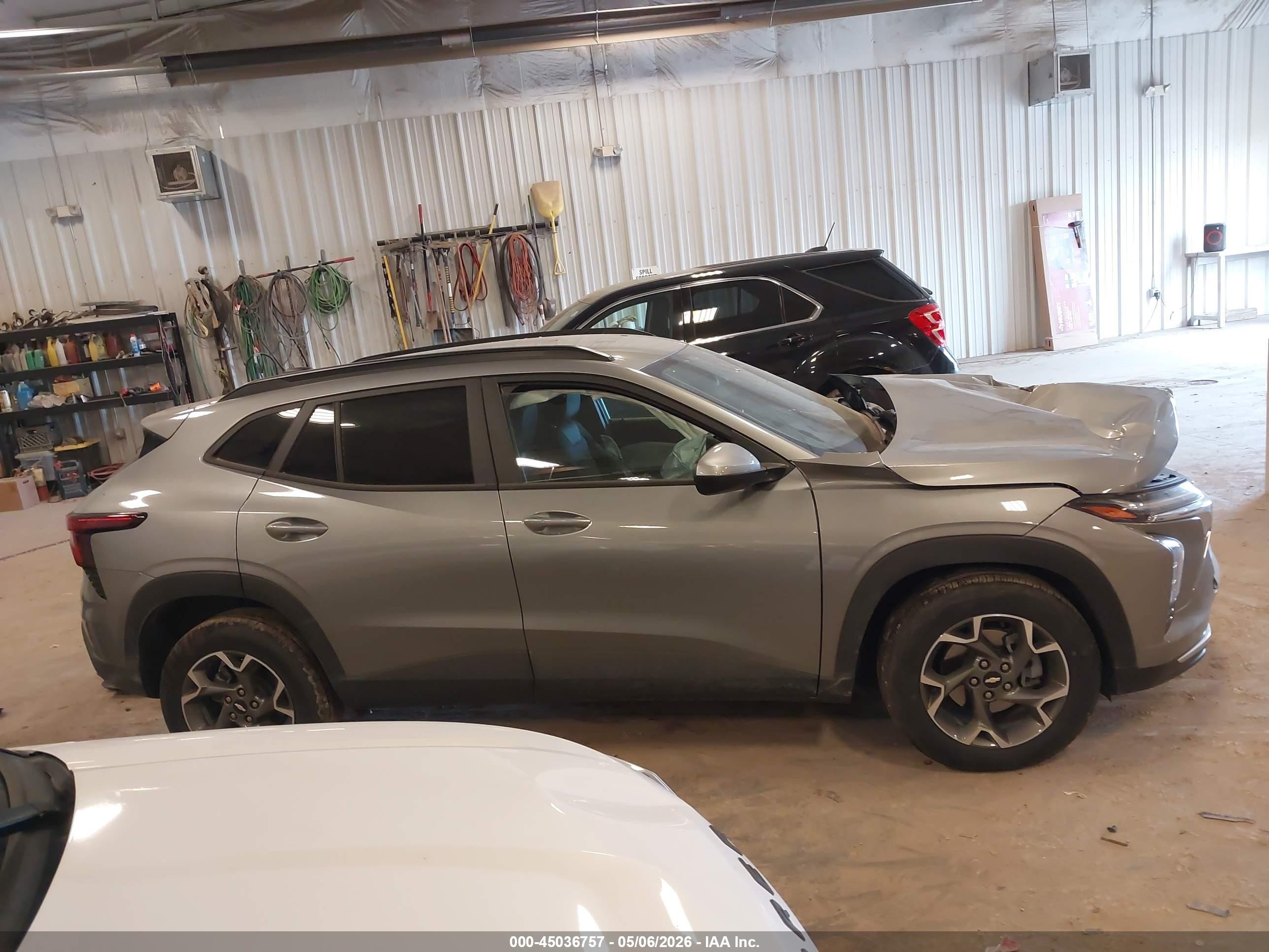 2025 Chevrolet Trax Fwd Lt Gray vin: KL77LHEP1SC225231