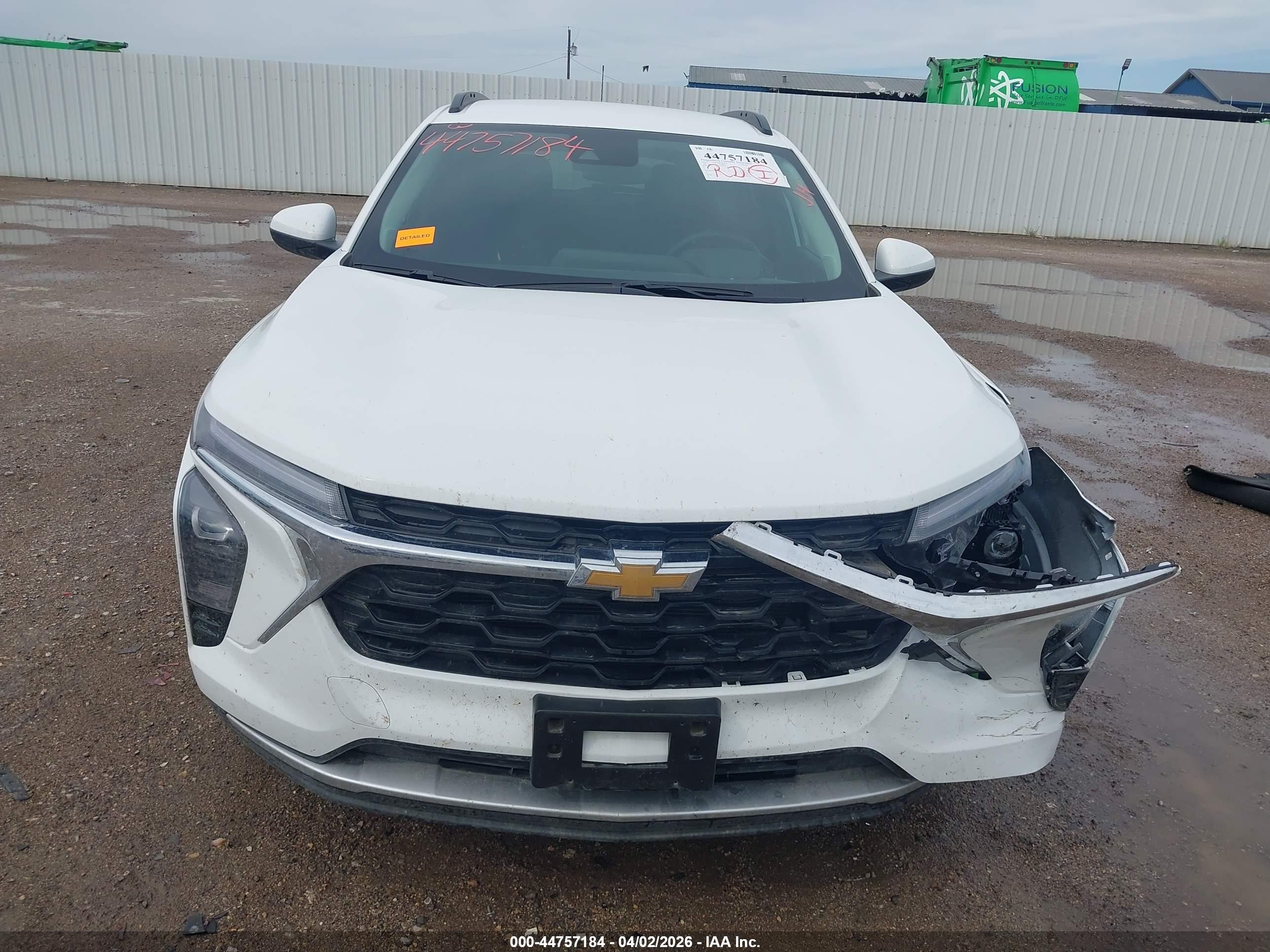 2025 Chevrolet Trax Fwd Lt White vin: KL77LHEP2SC248498