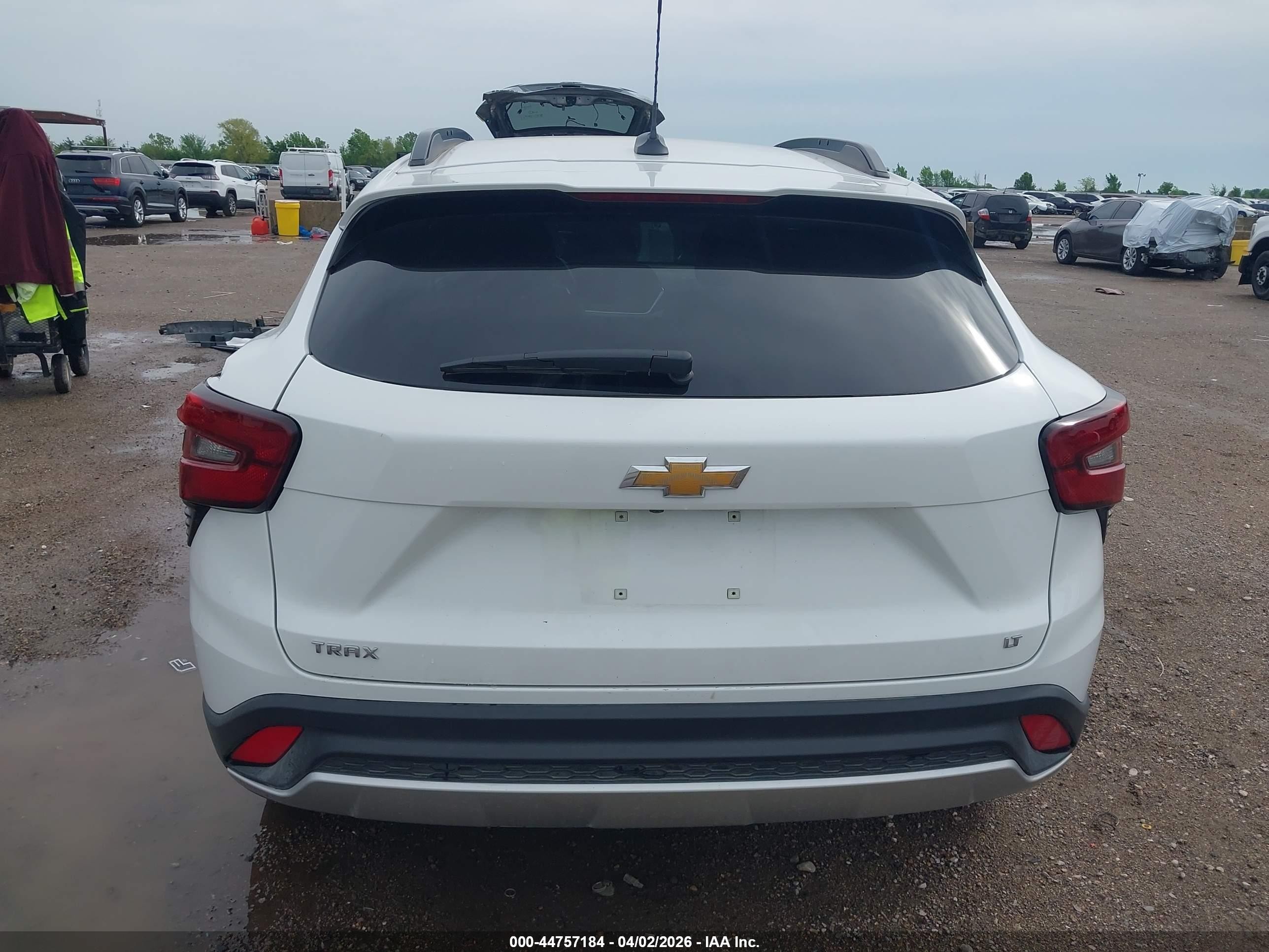 2025 Chevrolet Trax Fwd Lt White vin: KL77LHEP2SC248498