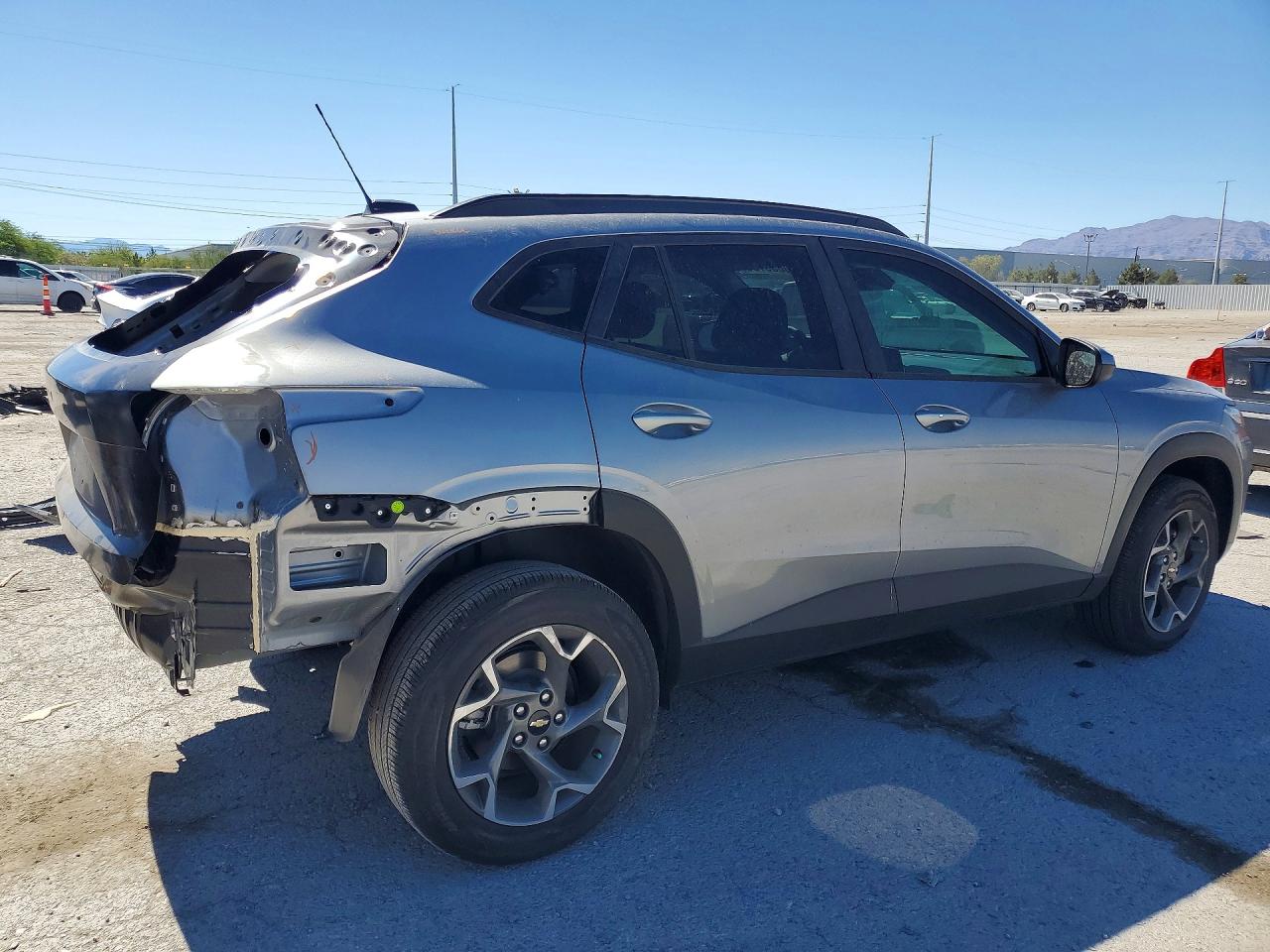 2025 Chevrolet Trax 1lt Gray vin: KL77LHEP2SC299869
