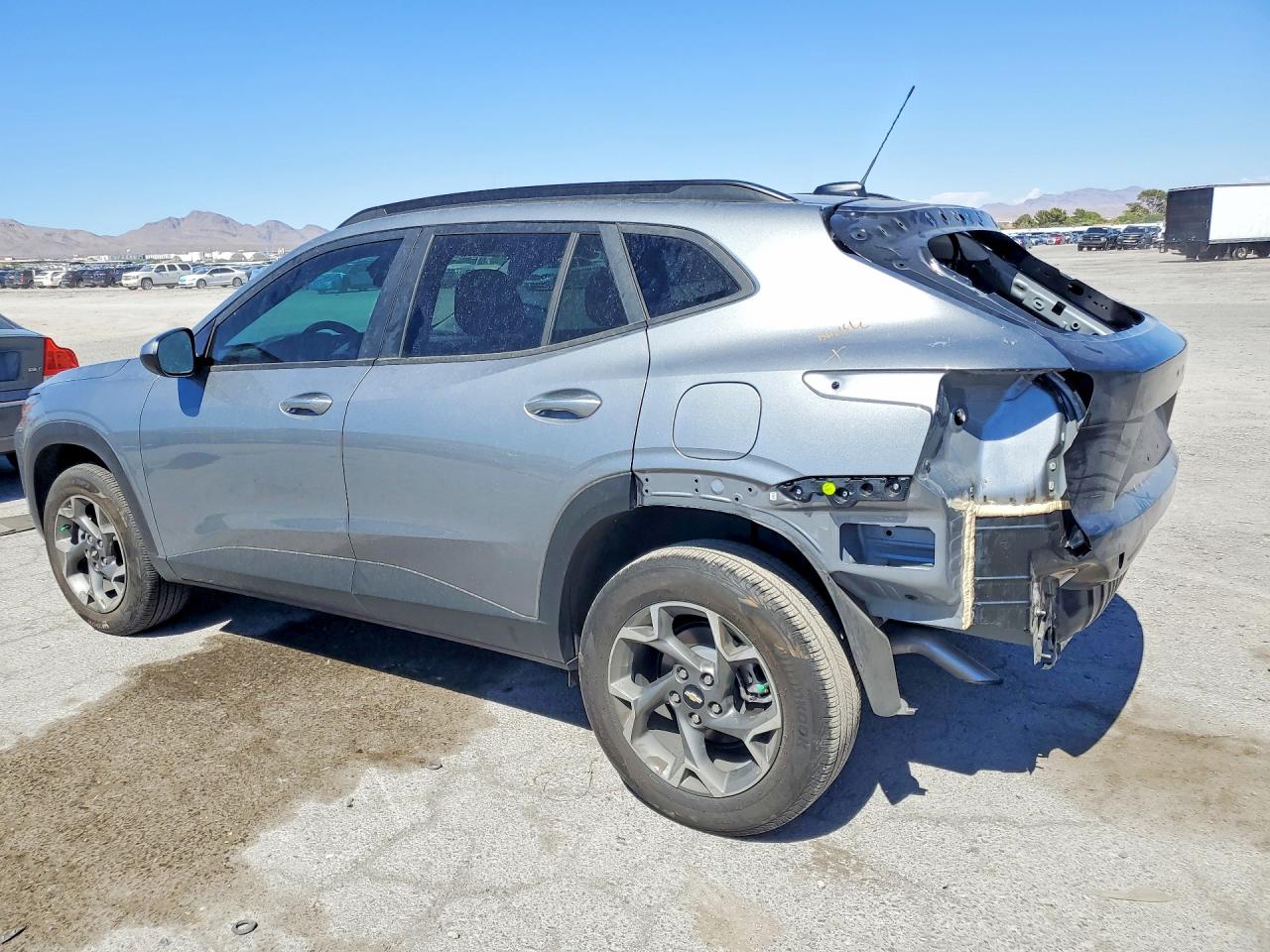 2025 Chevrolet Trax 1lt Gray vin: KL77LHEP2SC299869