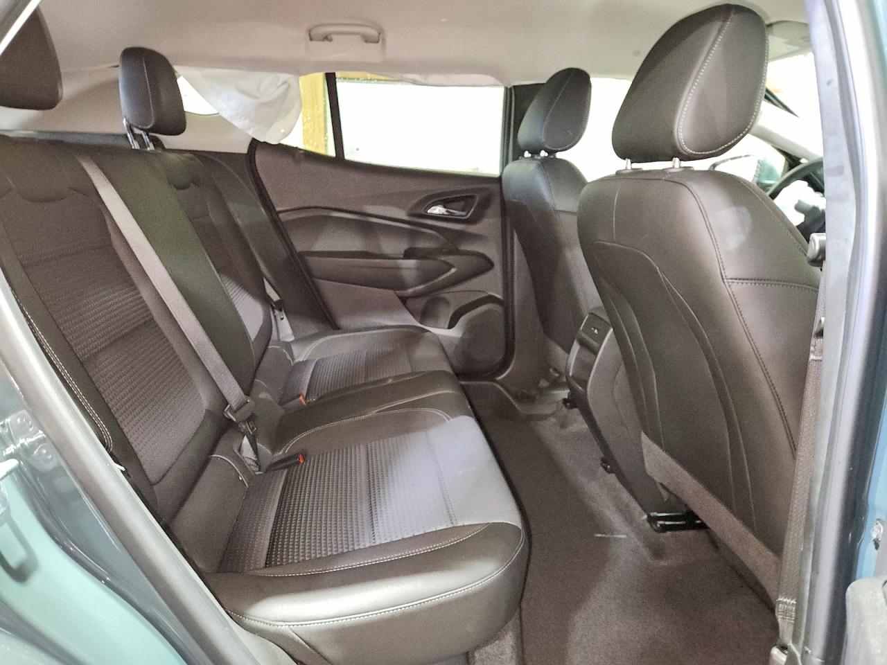 2025 Chevrolet Trax 1lt Gray vin: KL77LHEP3SC217499