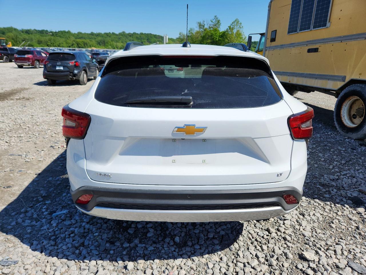 2025 Chevrolet Trax 1lt White vin: KL77LHEP5SC097219