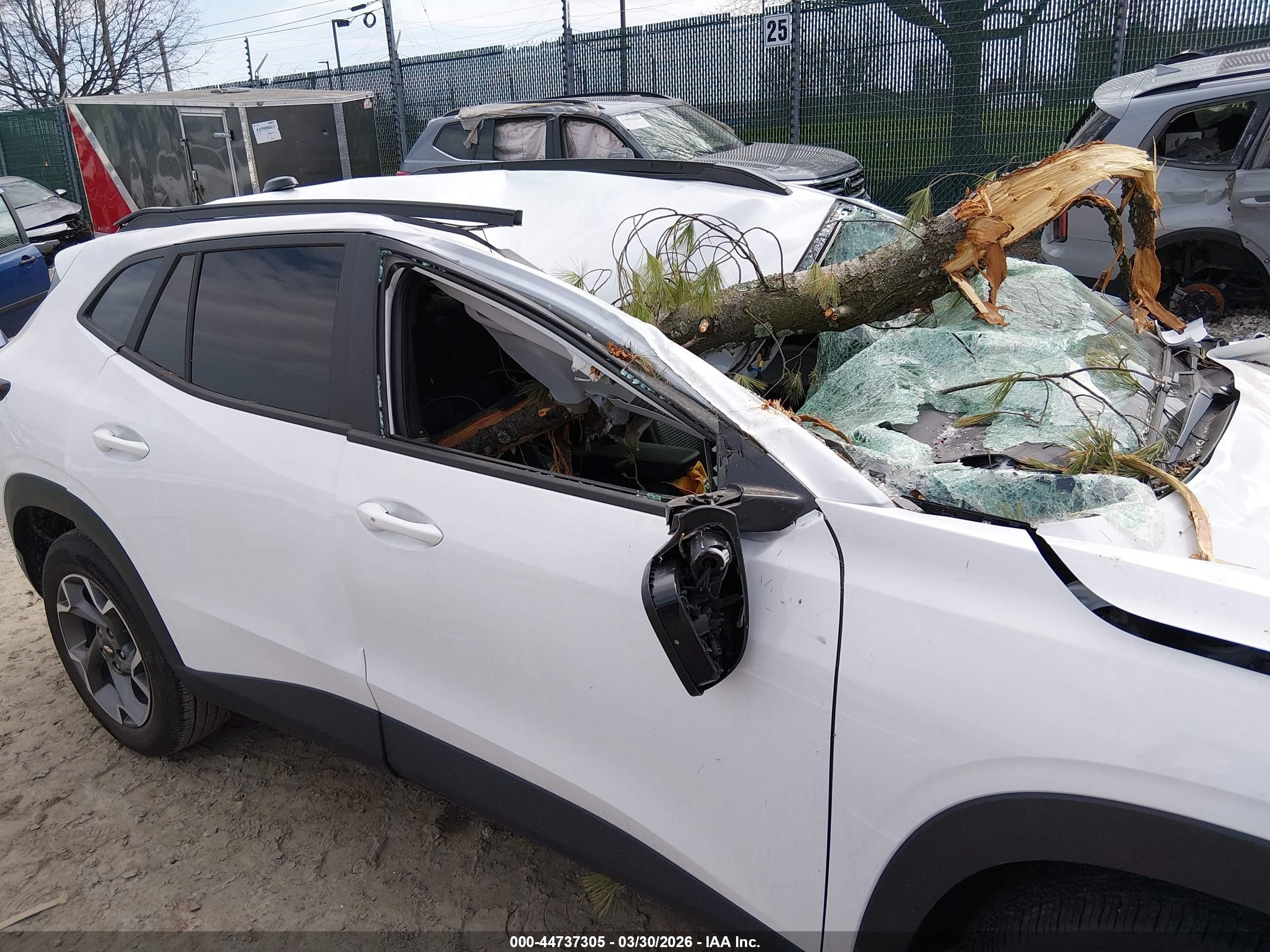 2025 Chevrolet Trax Fwd Lt White vin: KL77LHEP5SC264341