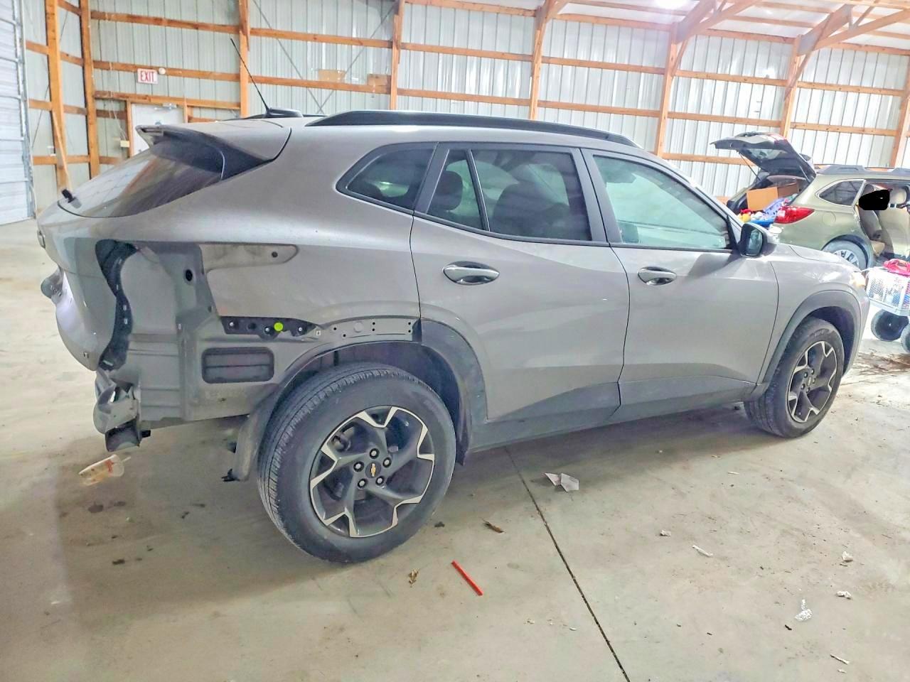 2025 Chevrolet Trax 1lt Gray vin: KL77LHEP7SC081460