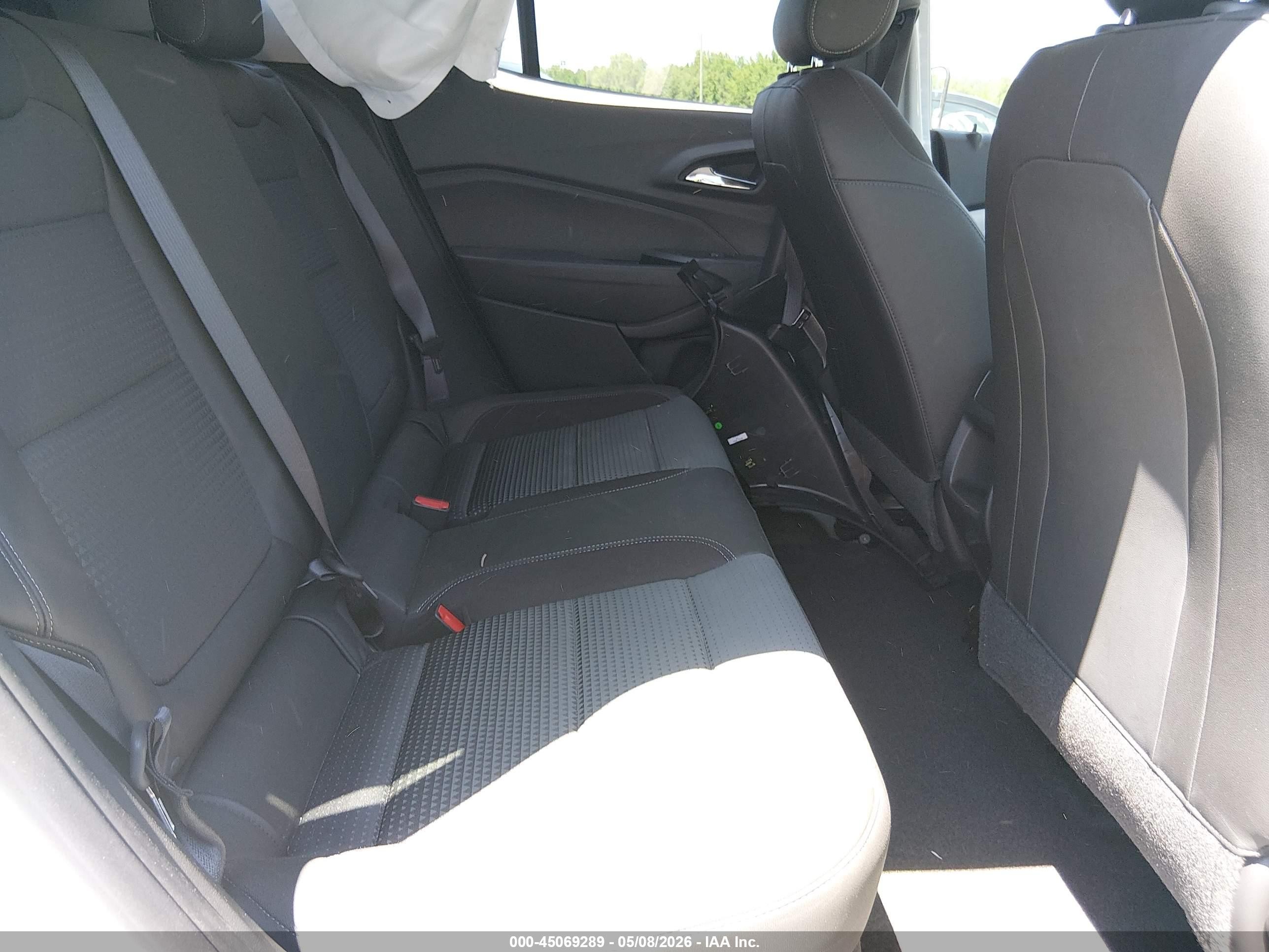 2026 Chevrolet Trax Fwd Lt White vin: KL77LHEP7TC014844