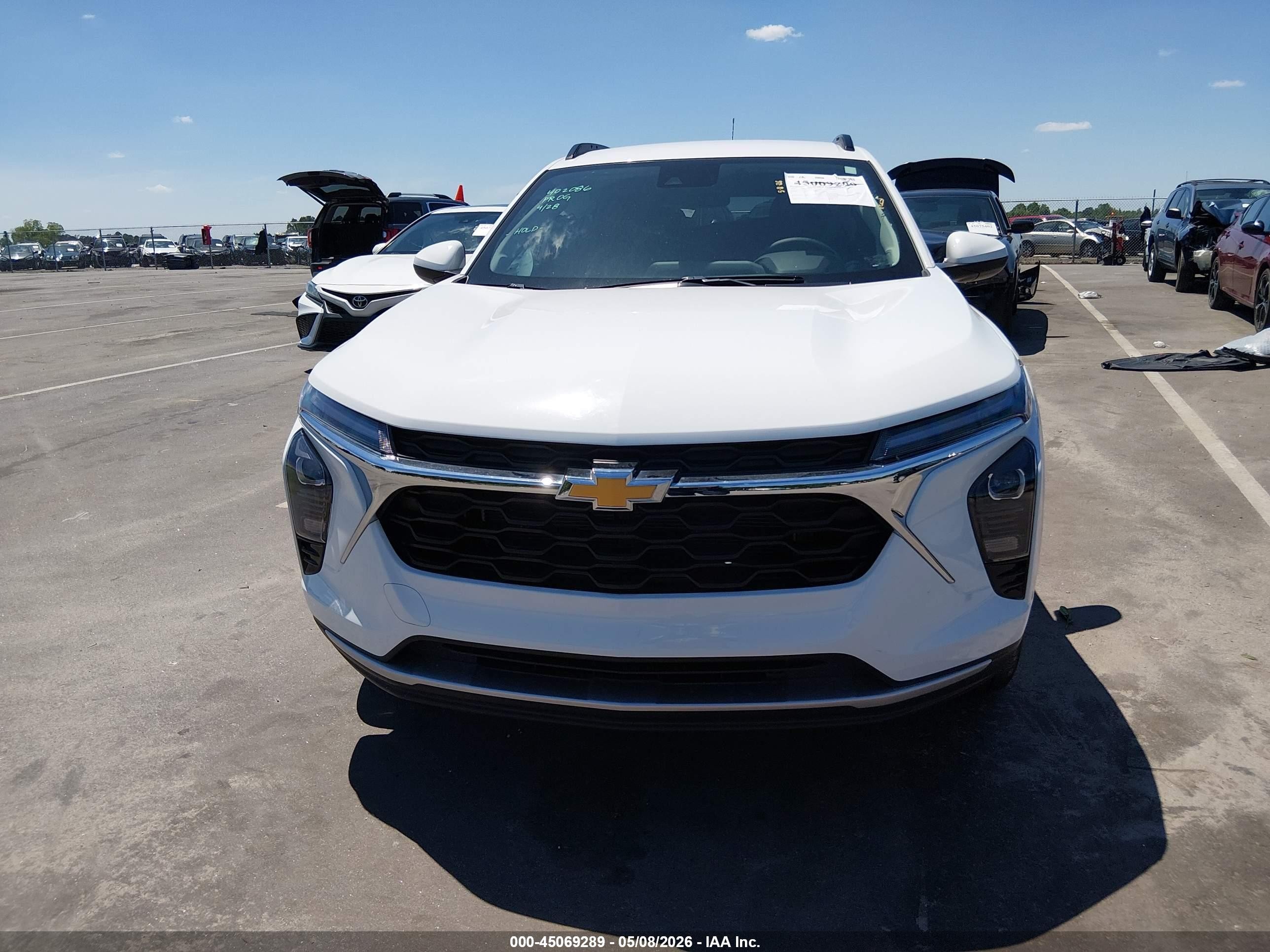 2026 Chevrolet Trax Fwd Lt White vin: KL77LHEP7TC014844