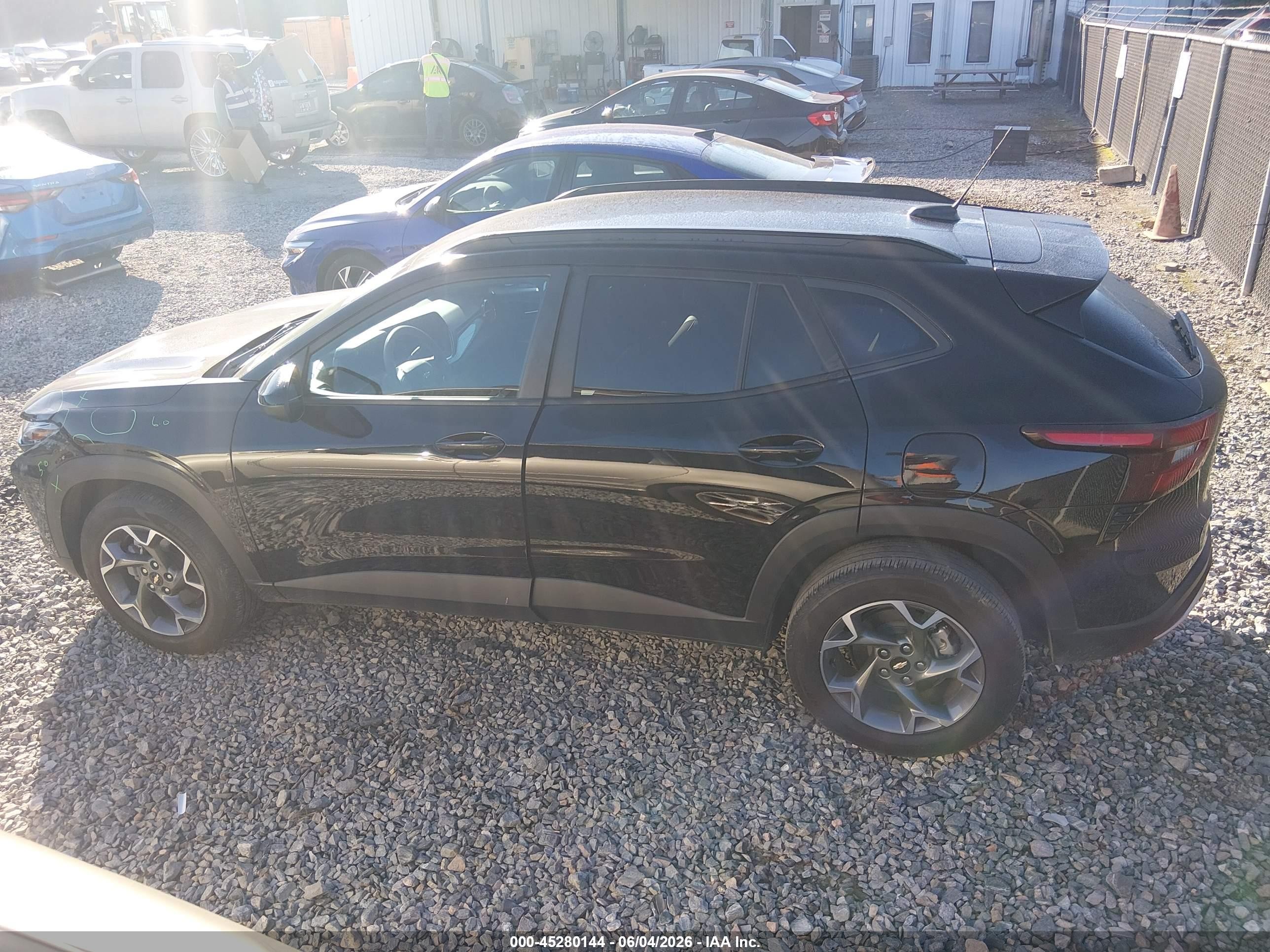 2025 Chevrolet Trax Fwd Lt Black vin: KL77LHEP8SC230040