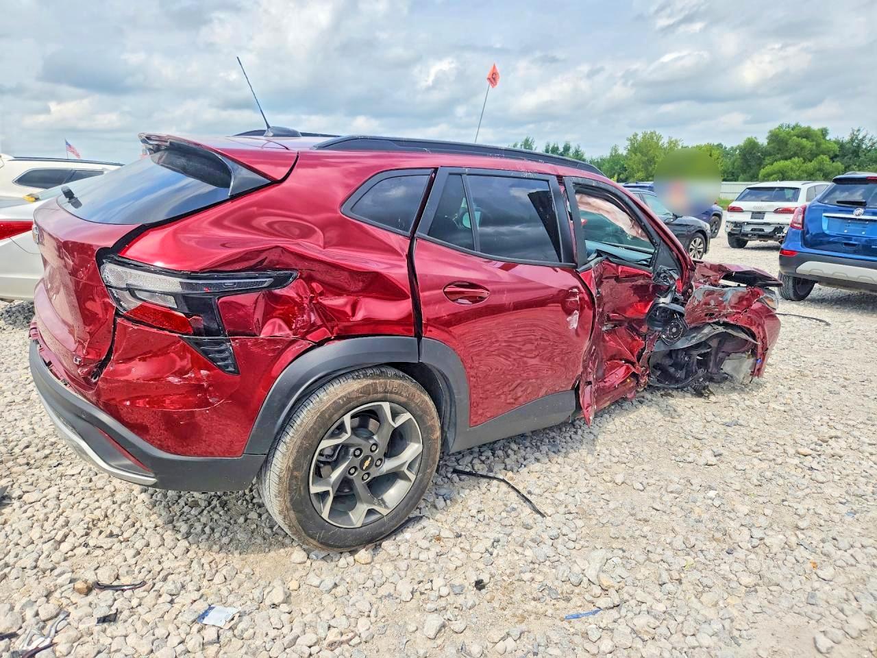 2025 Chevrolet Trax 1lt Red vin: KL77LHEPXSC160914