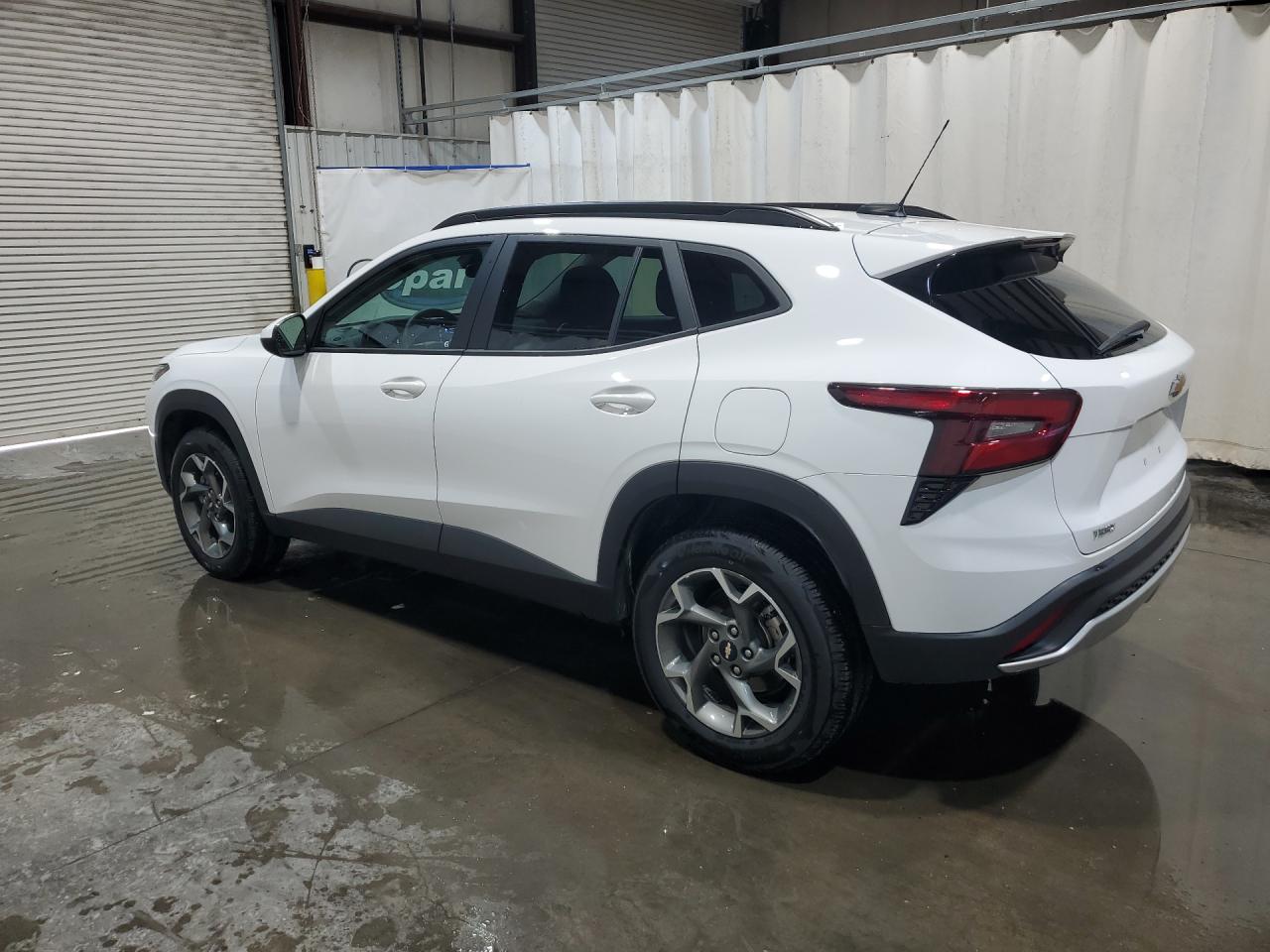 2025 Chevrolet Trax 1lt White vin: KL77LHEPXSC235031 Damage: Left Qtr Panel, Hail Damage, 3