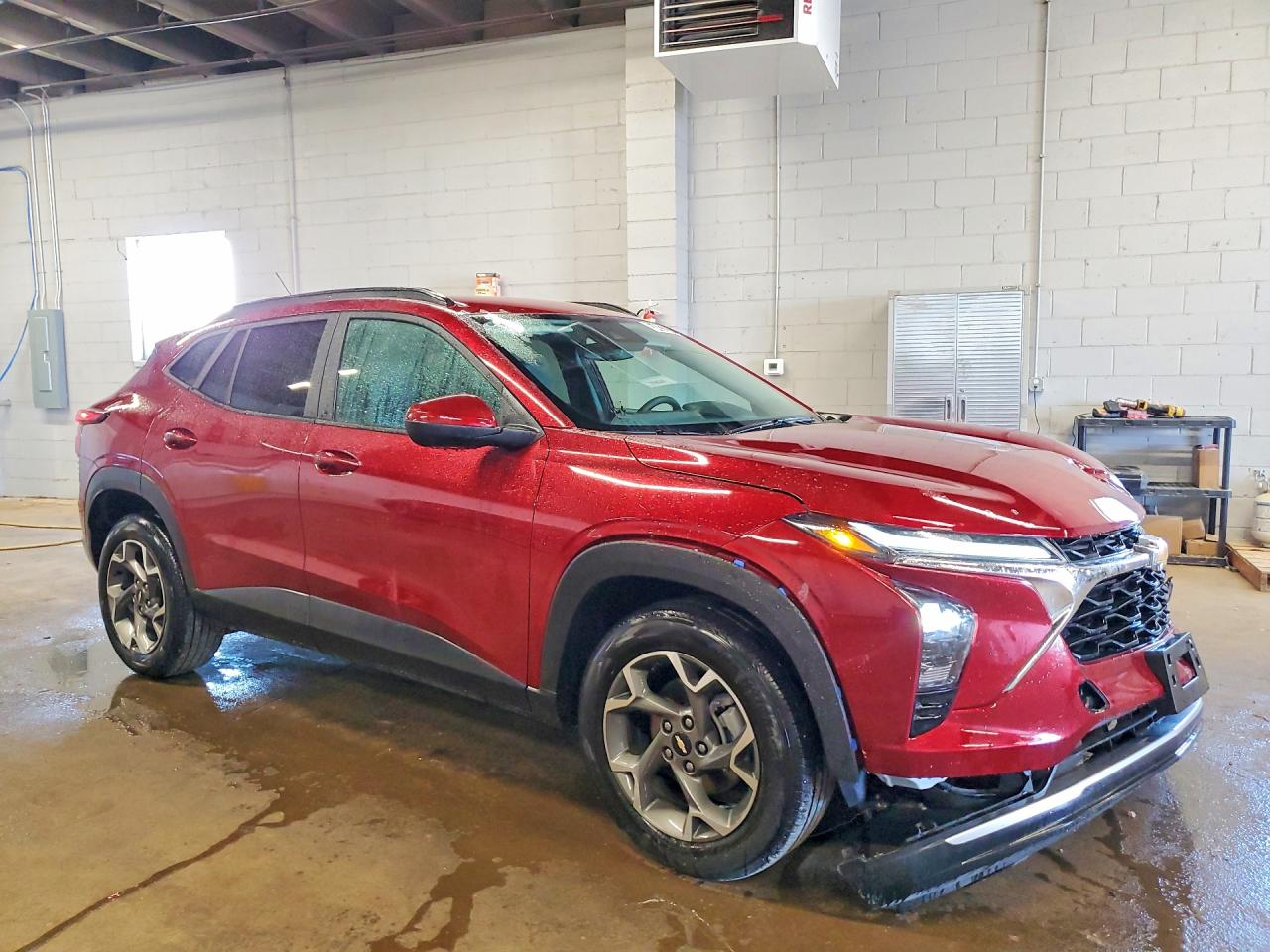 2025 Chevrolet Trax 1lt Burgundy vin: KL77LHEPXSC266117