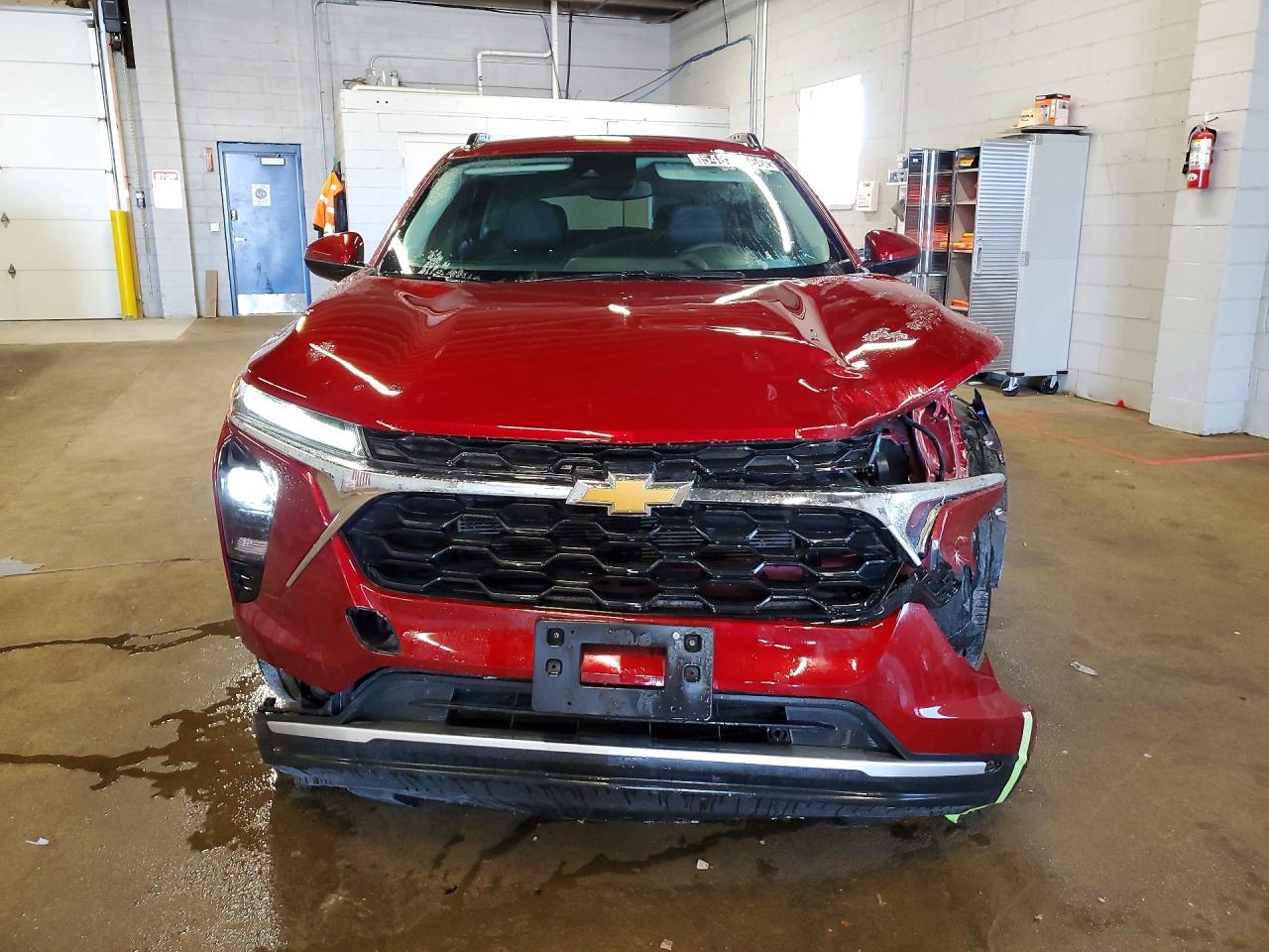 2025 Chevrolet Trax 1lt Burgundy vin: KL77LHEPXSC266117
