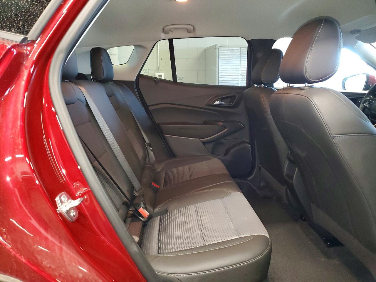 2025 Chevrolet Trax 1lt Burgundy vin: KL77LHEPXSC266117