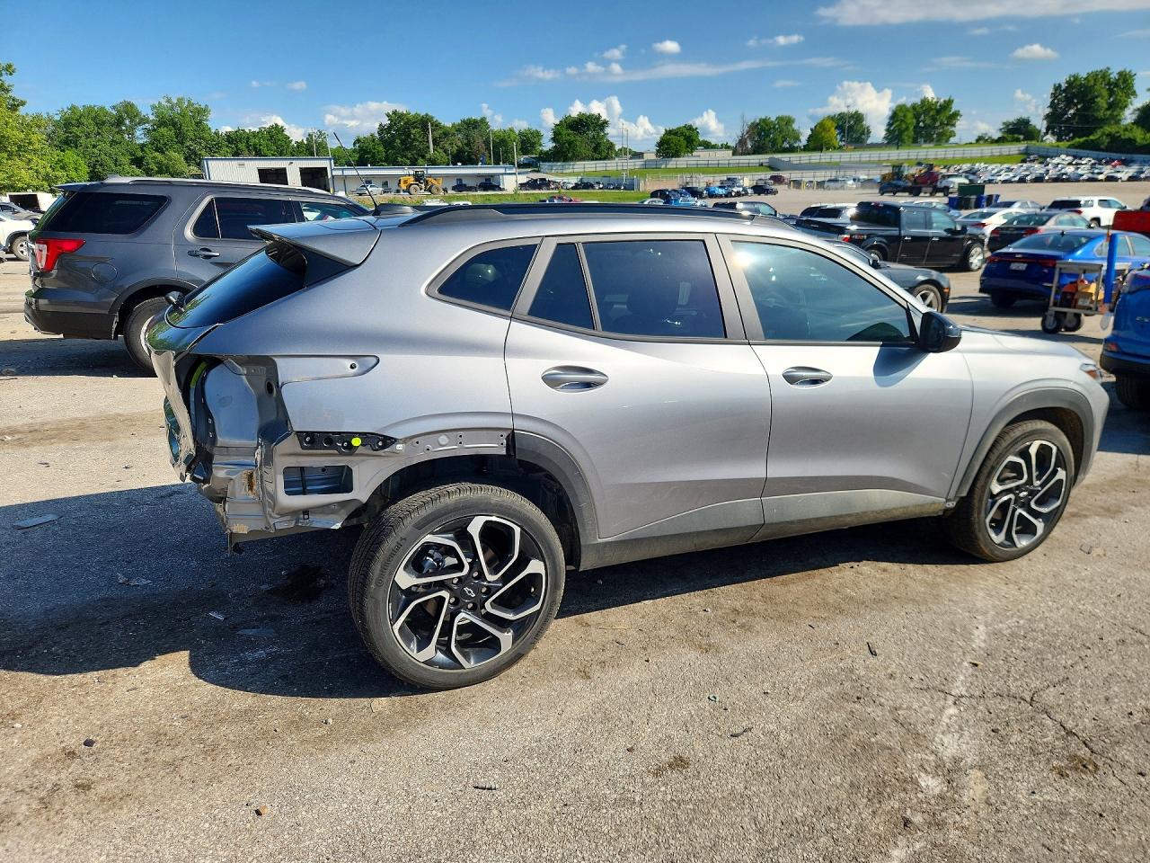 2025 Chevrolet Trax 2rs Gray vin: KL77LJEP4SC136793