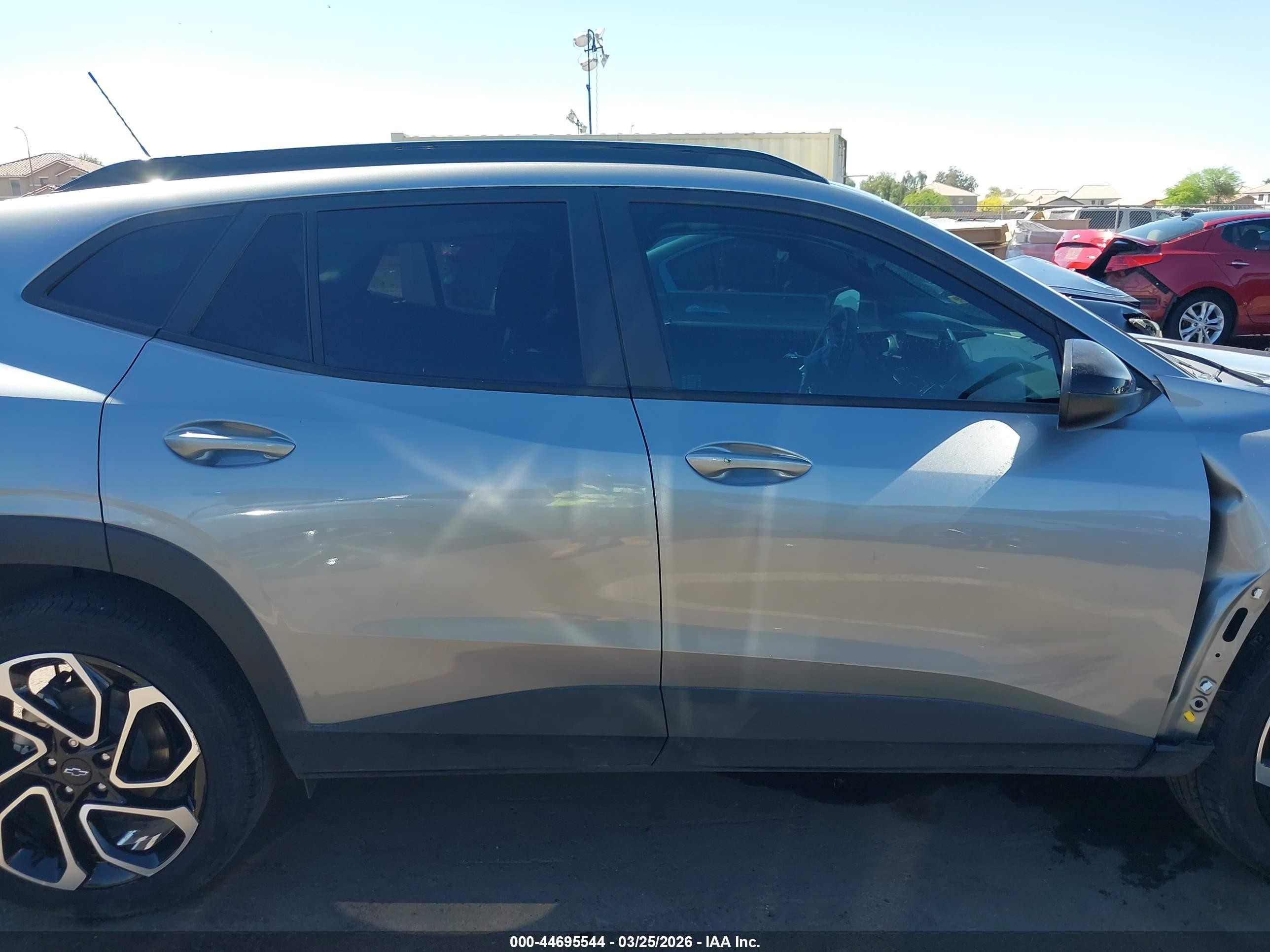 2025 Chevrolet Trax Fwd 2rs Silver vin: KL77LJEP7SC173871