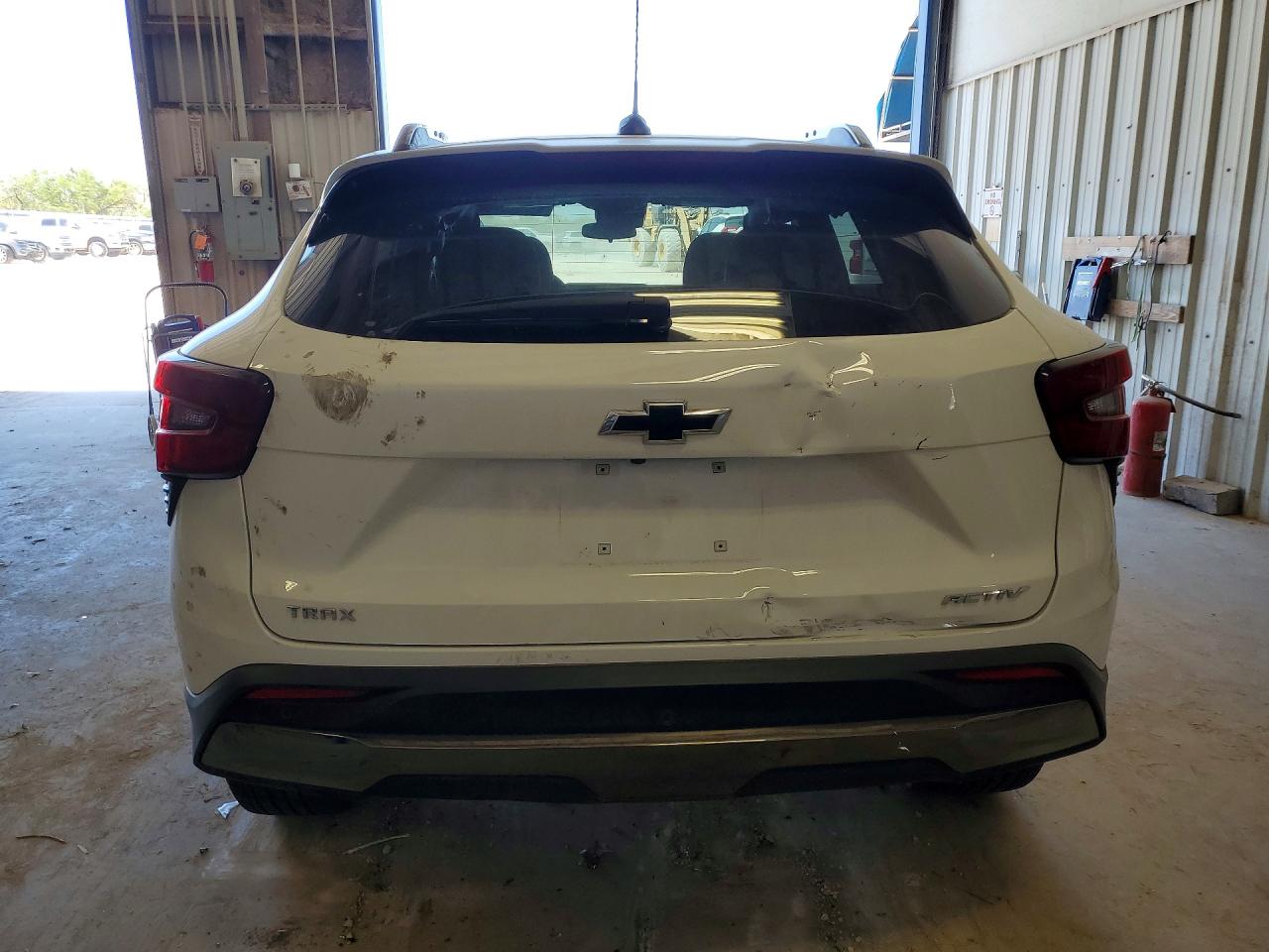 2025 Chevrolet Trax Activ White vin: KL77LKEP0SC173006