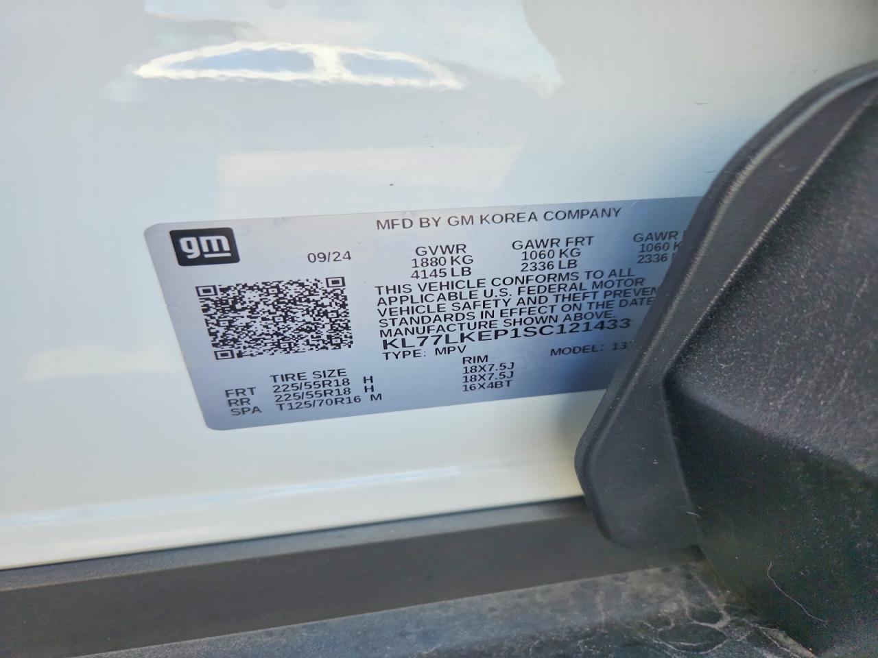 2025 Chevrolet Trax Activ White vin: KL77LKEP1SC121433
